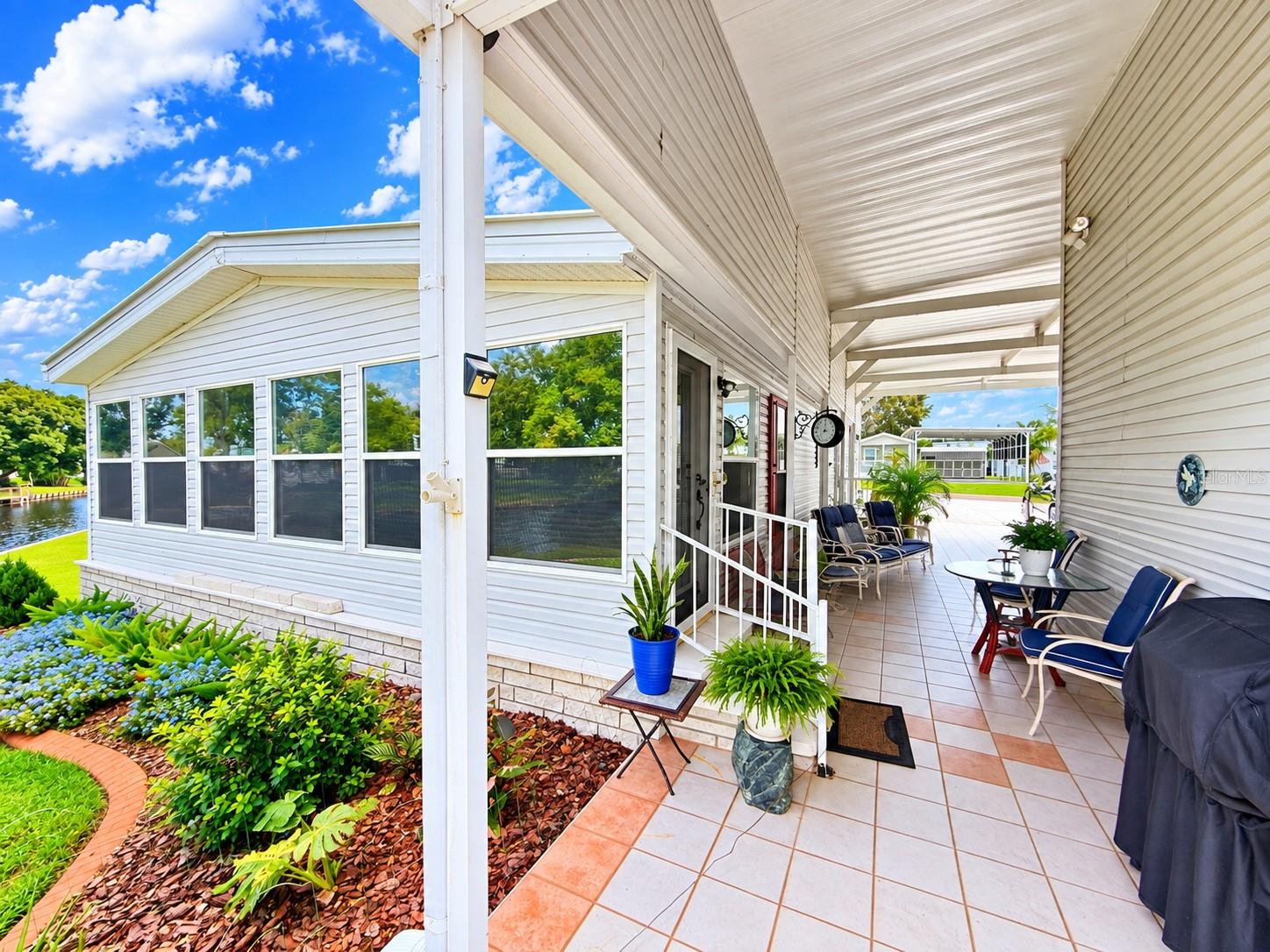 5214 ISLAND VIEW CIR N