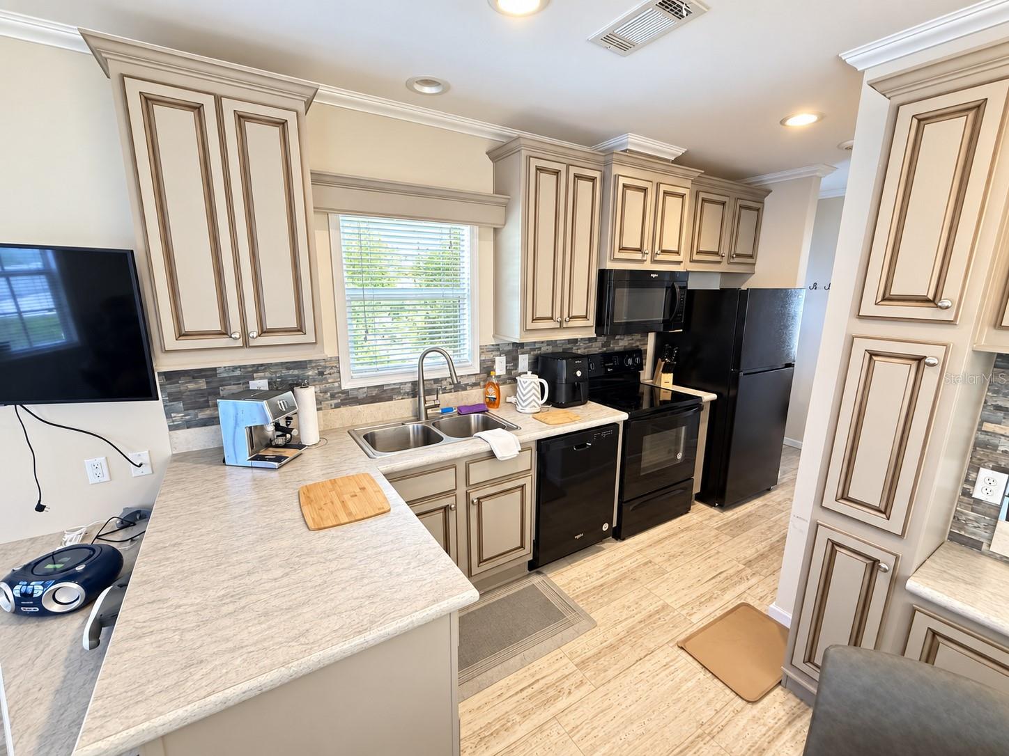 5049 SHORE LINE DR