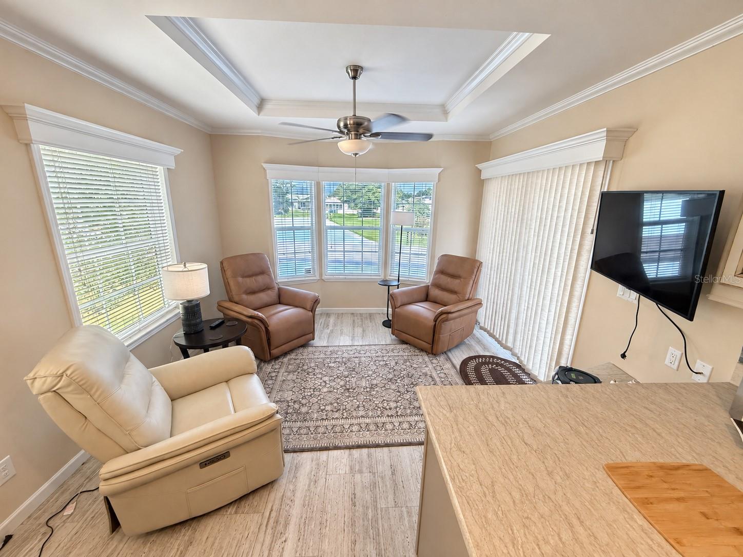 5049 SHORE LINE DR