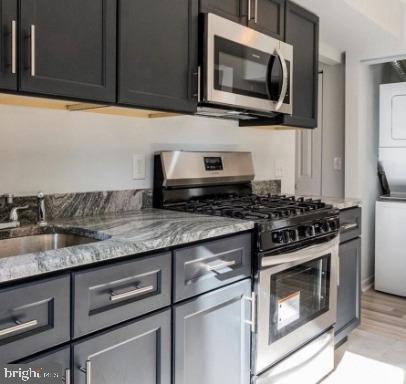 529 16TH STREET NE 4