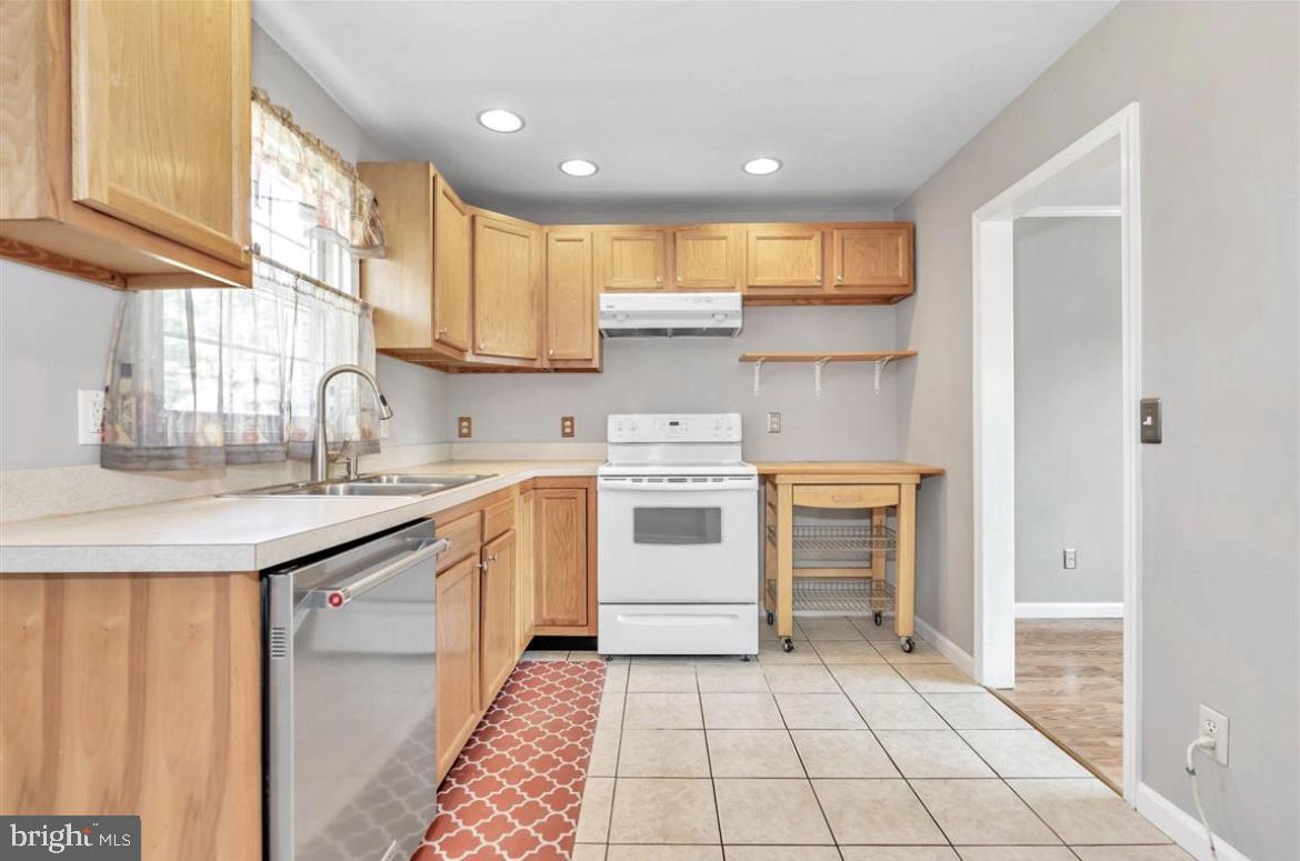 249 Plymouth Rd