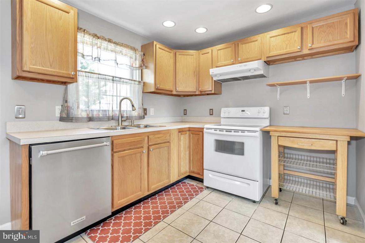 249 Plymouth Rd