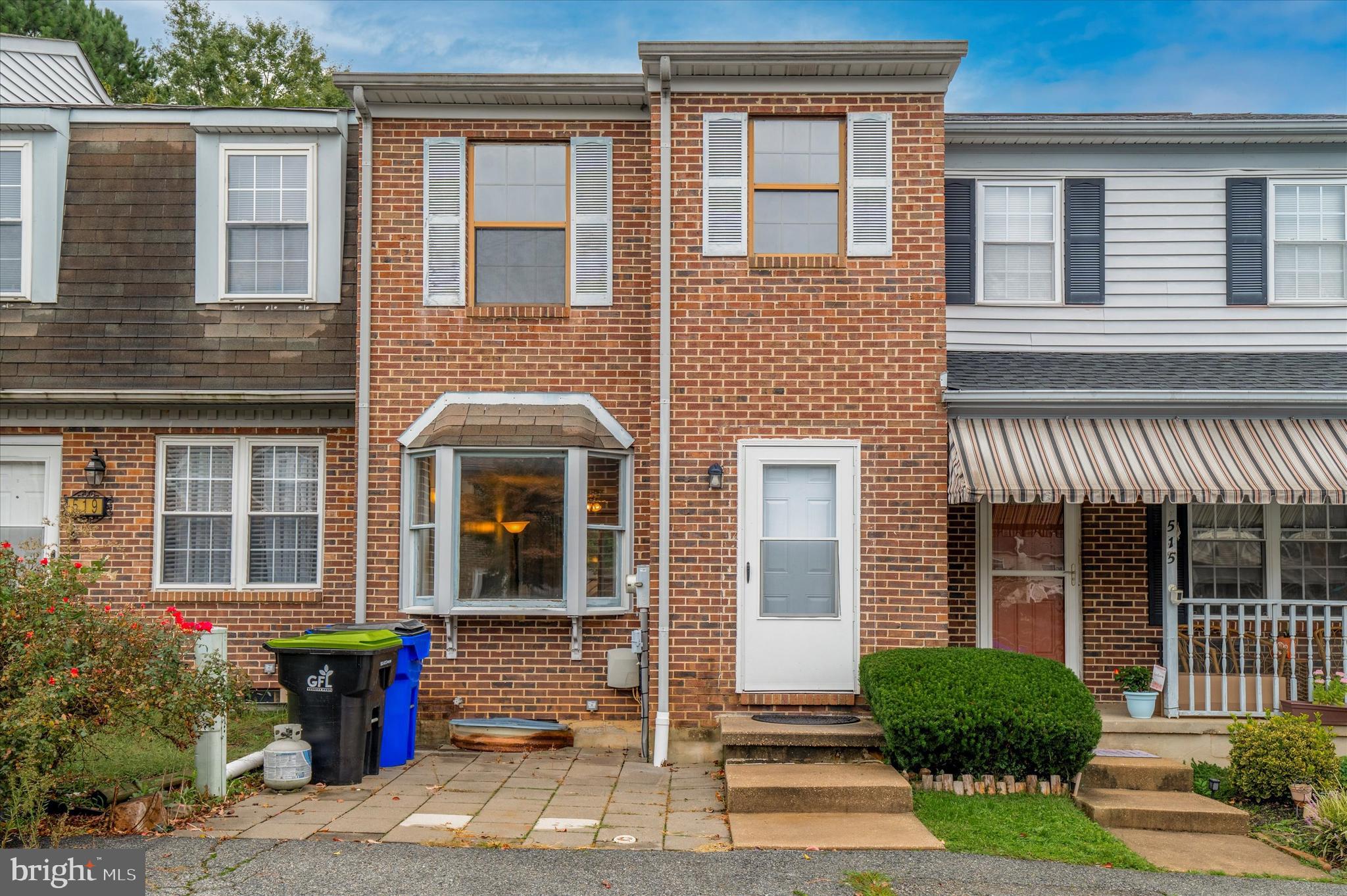 517 Sparrow Ct