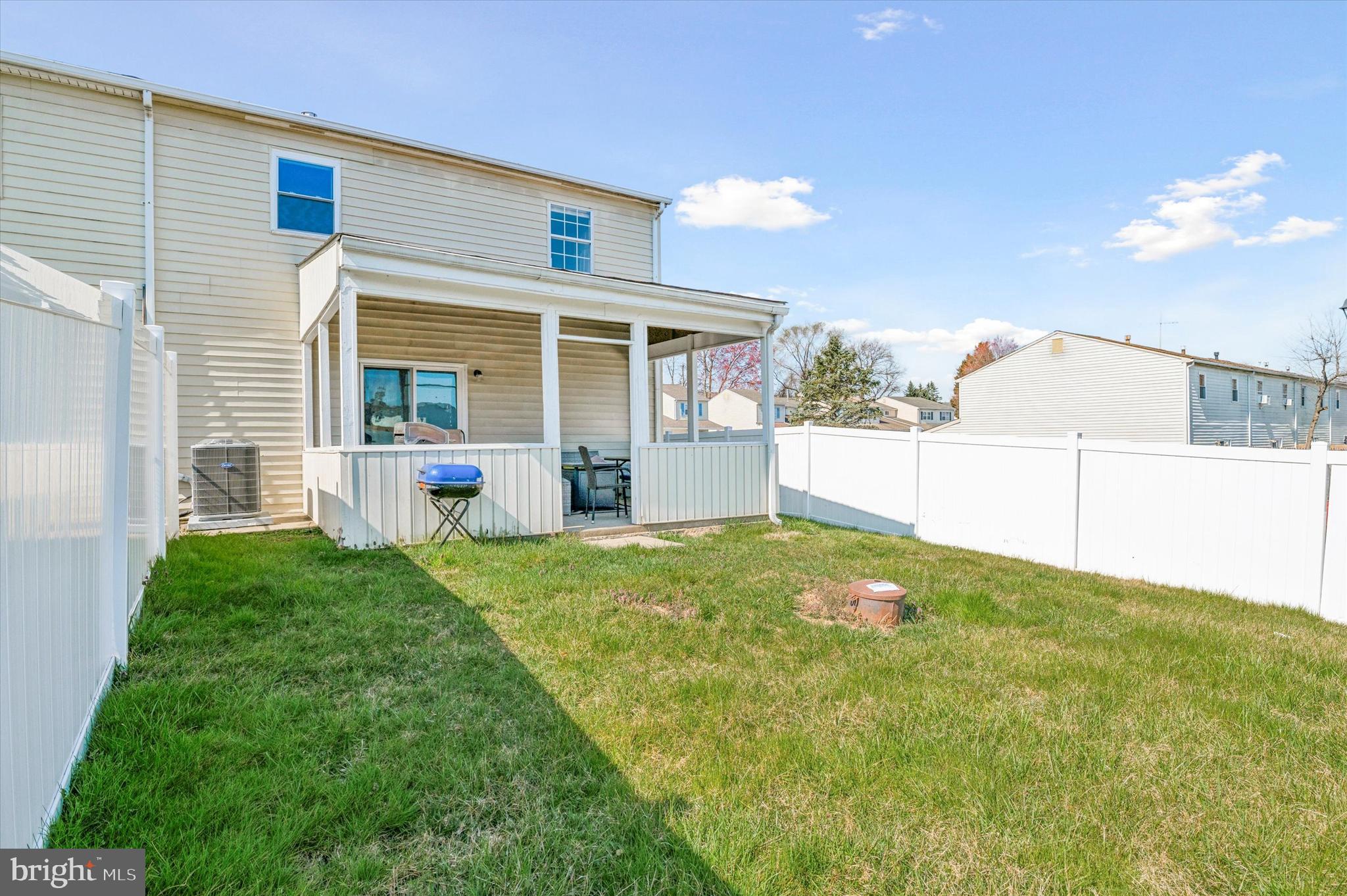 505 Blackbird Dr