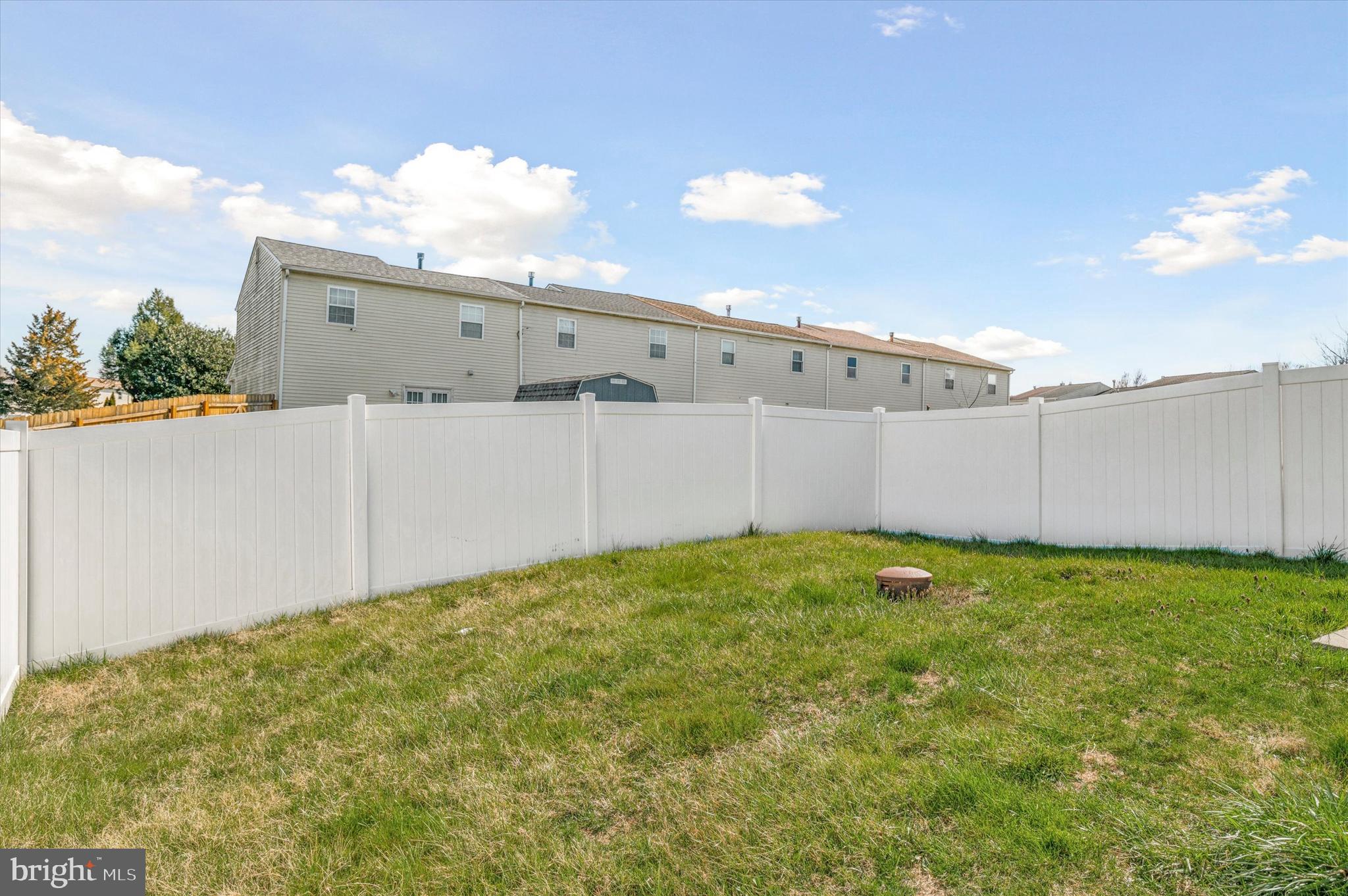 505 Blackbird Dr