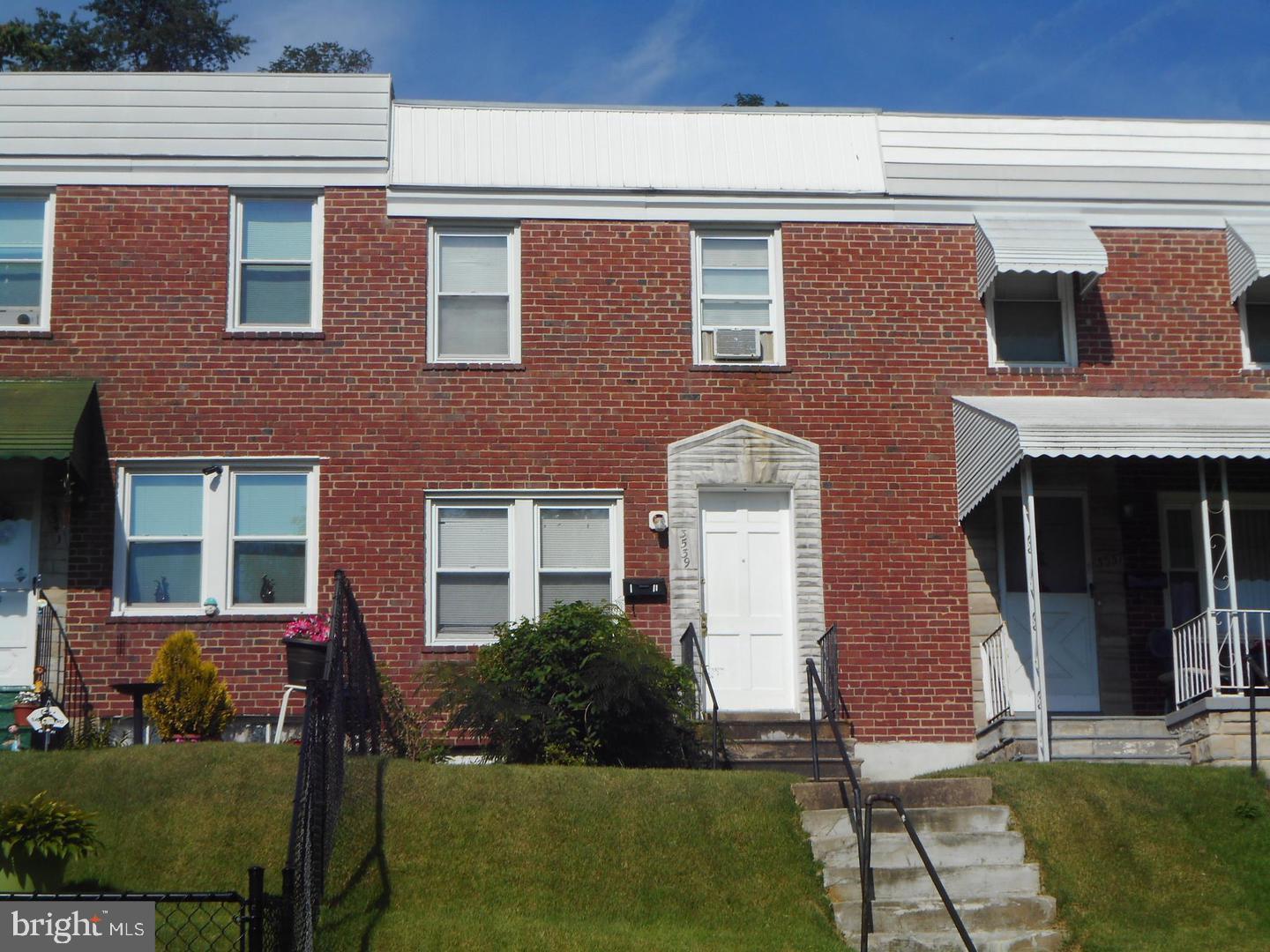 3539 Dudley Ave