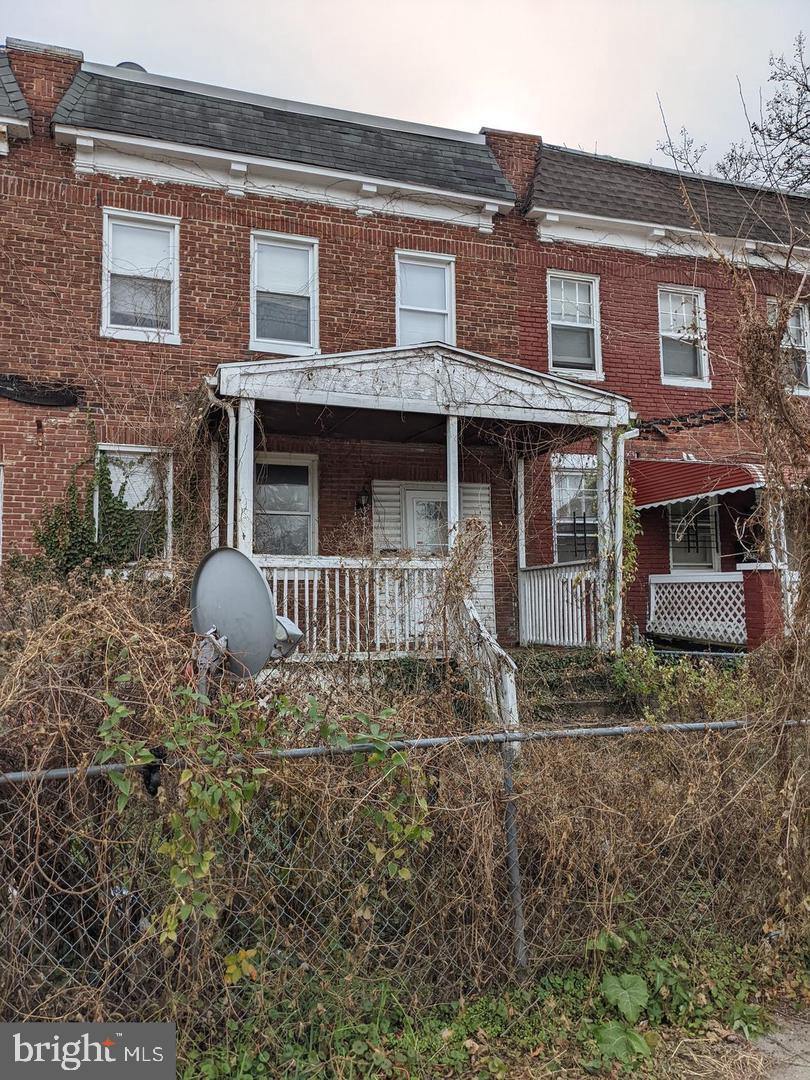 2821 Ridgewood Ave