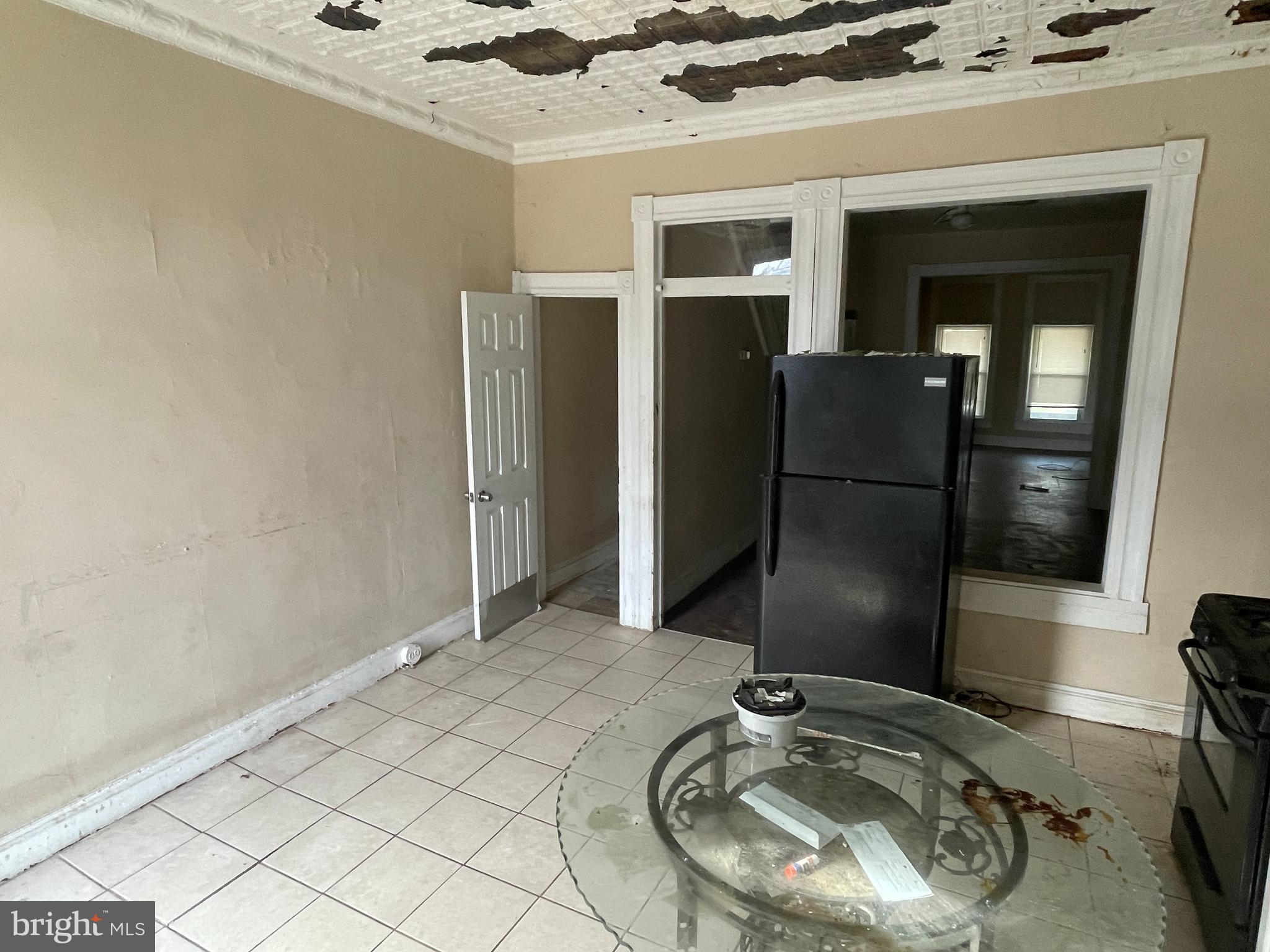 2719 Riggs Ave