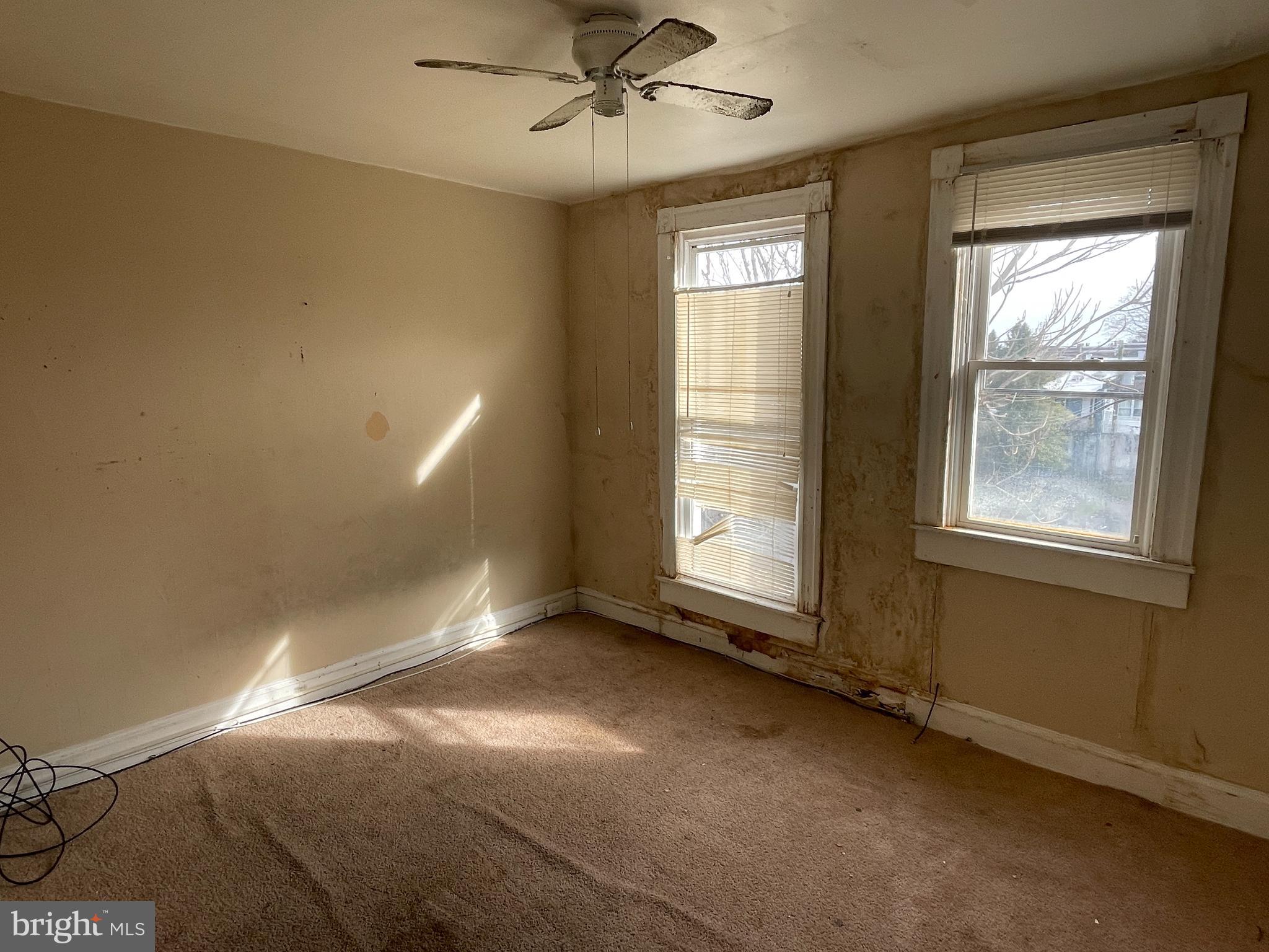 2719 Riggs Ave