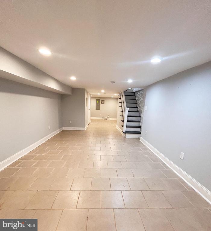 3811 Belair Rd