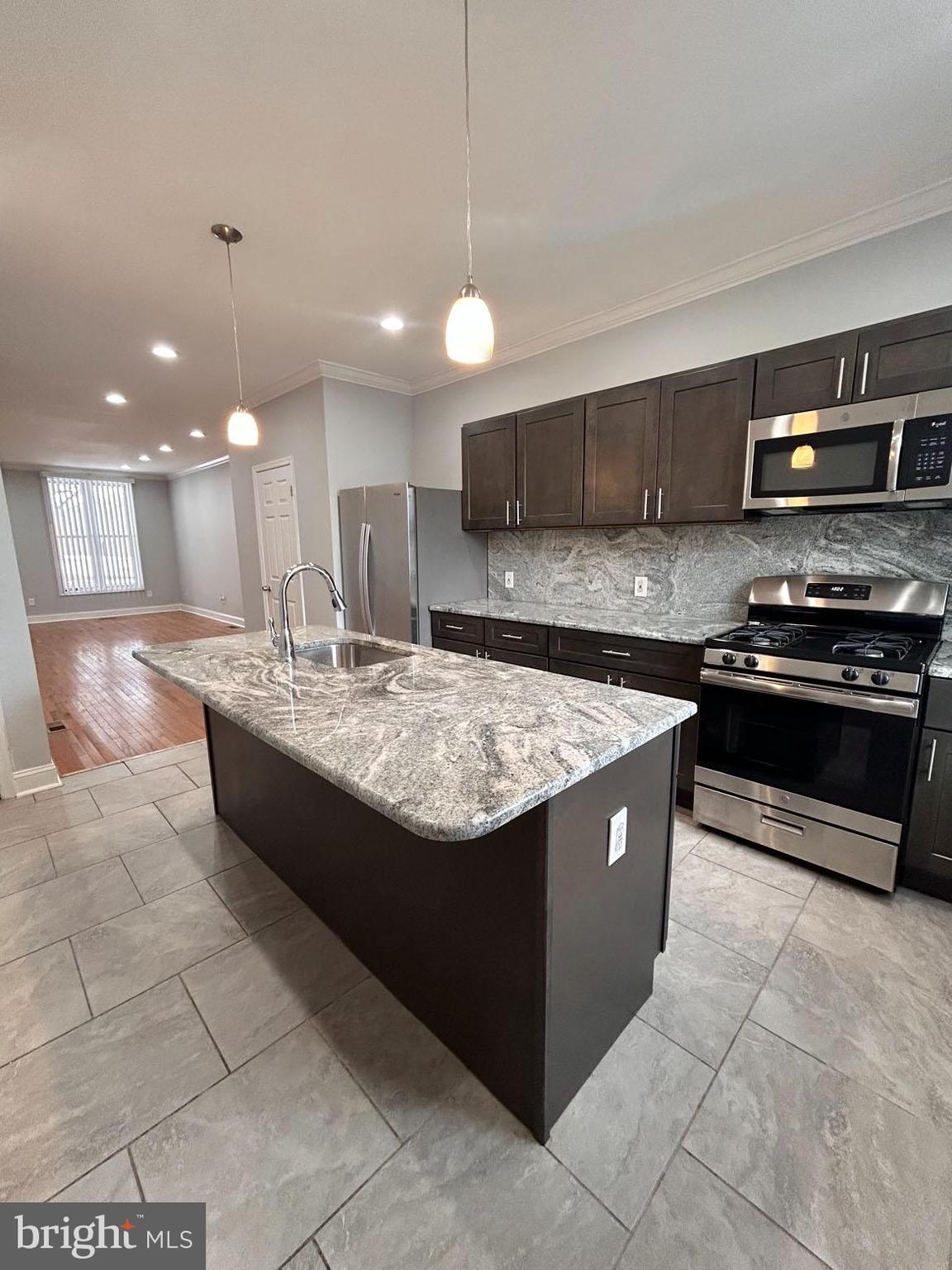 3811 Belair Rd