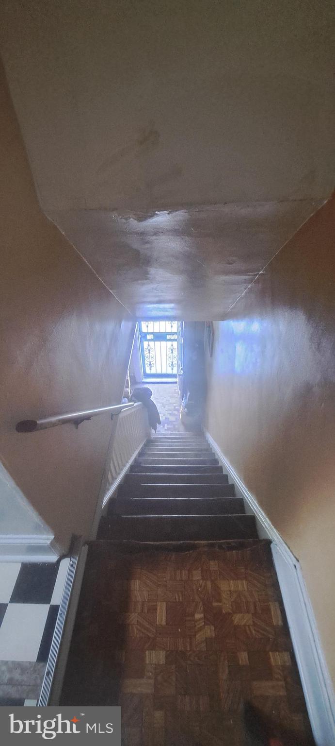 2207 W Lafayette Ave