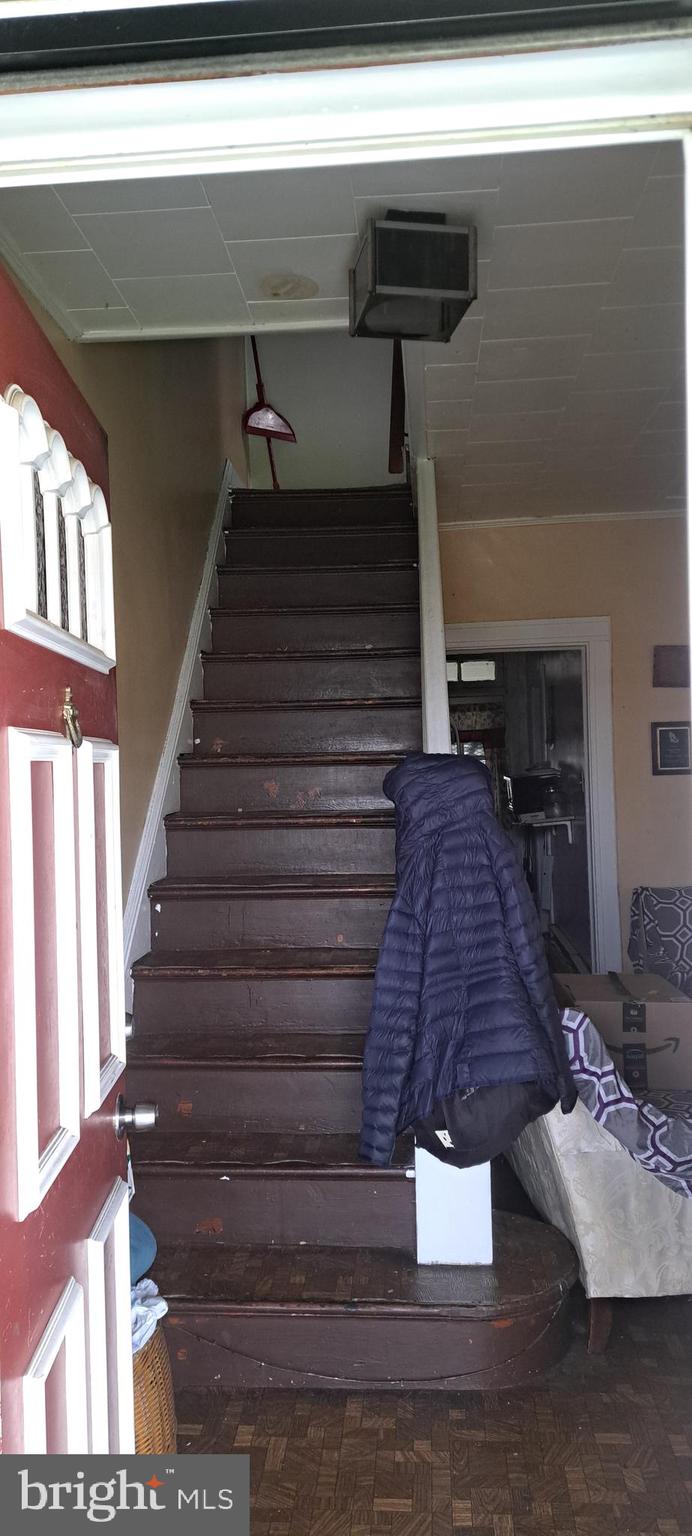 2207 W Lafayette Ave