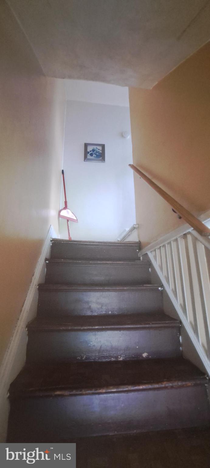 2207 W Lafayette Ave