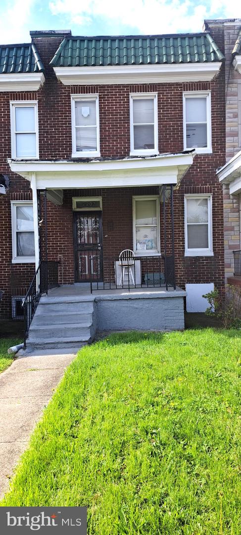 2207 W Lafayette Ave