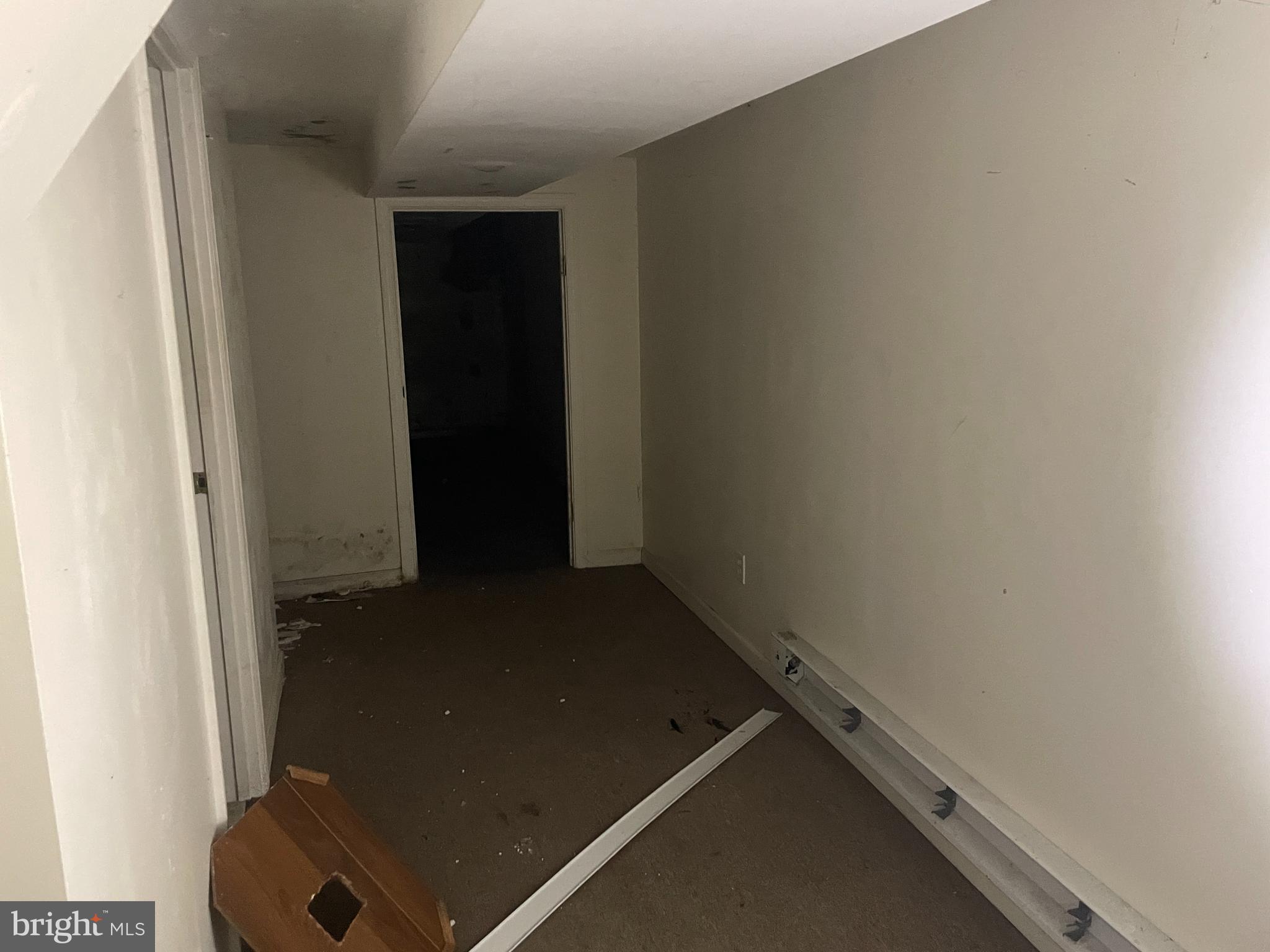 1803 N WARWICK AVENUE