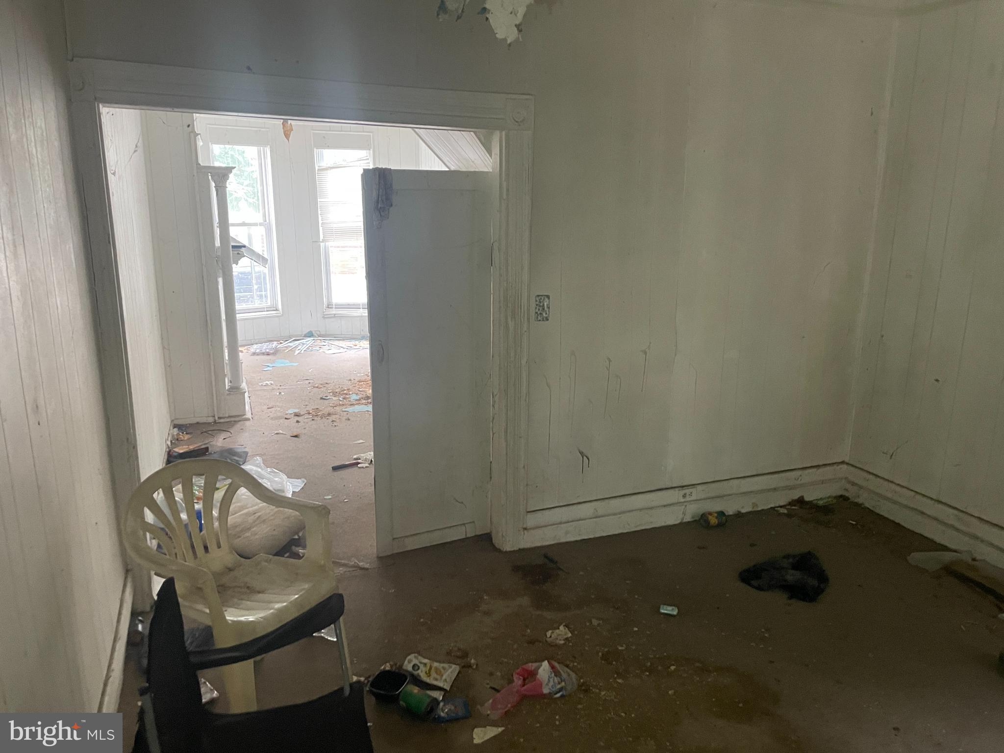 1803 N WARWICK AVENUE