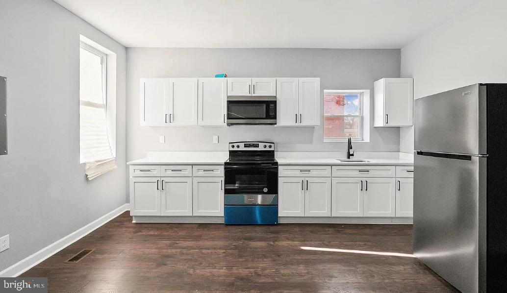 2301 WHITTIER AVENUE 2