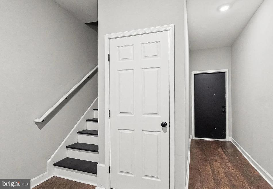 2301 WHITTIER AVENUE 3