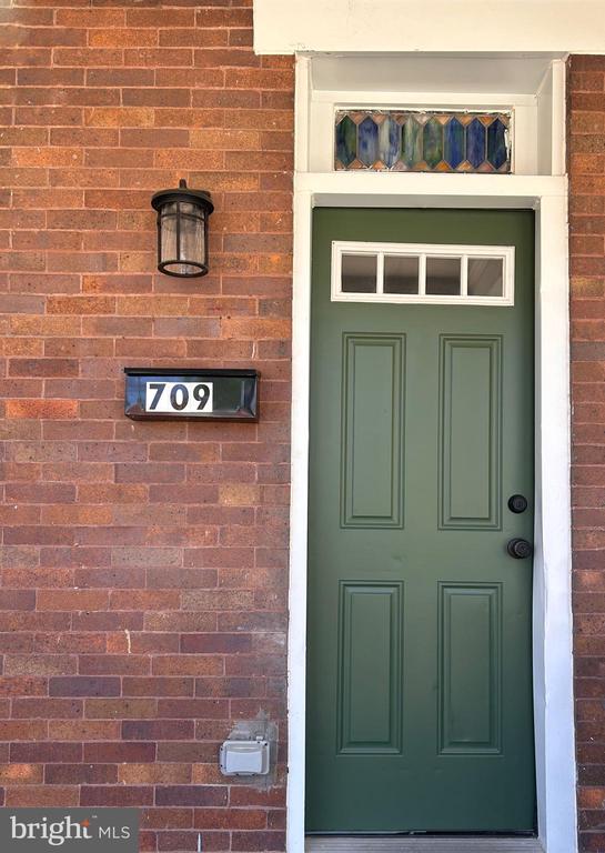 709 BELGIAN AVENUE