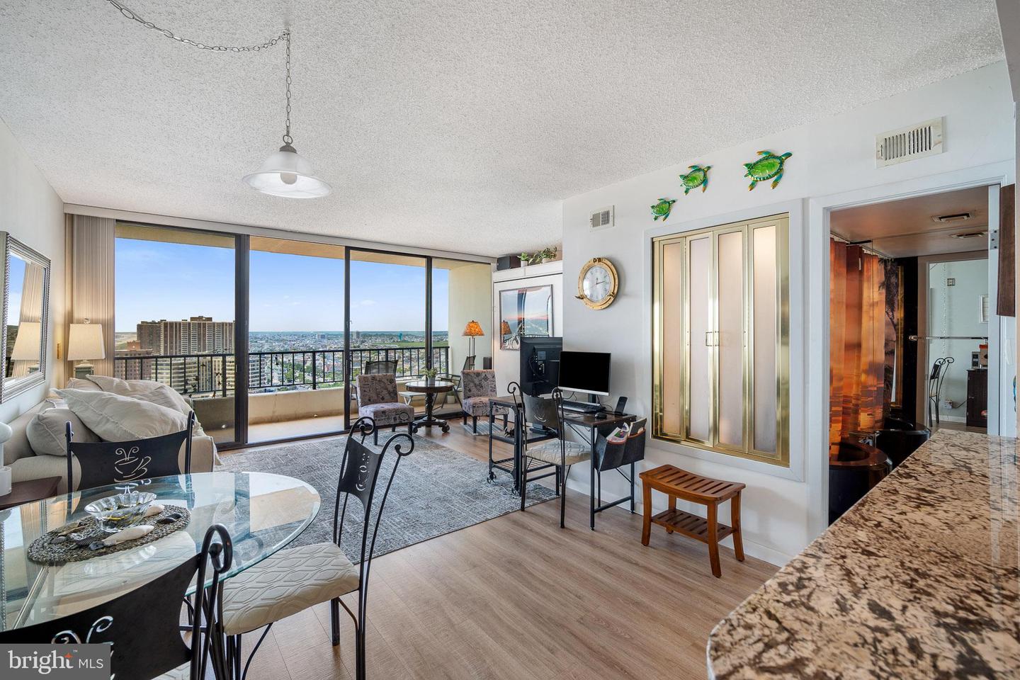 3851 Boardwalk #1808