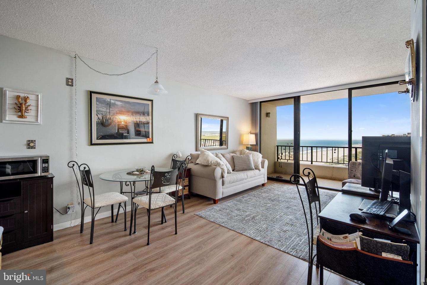 3851 Boardwalk #1808