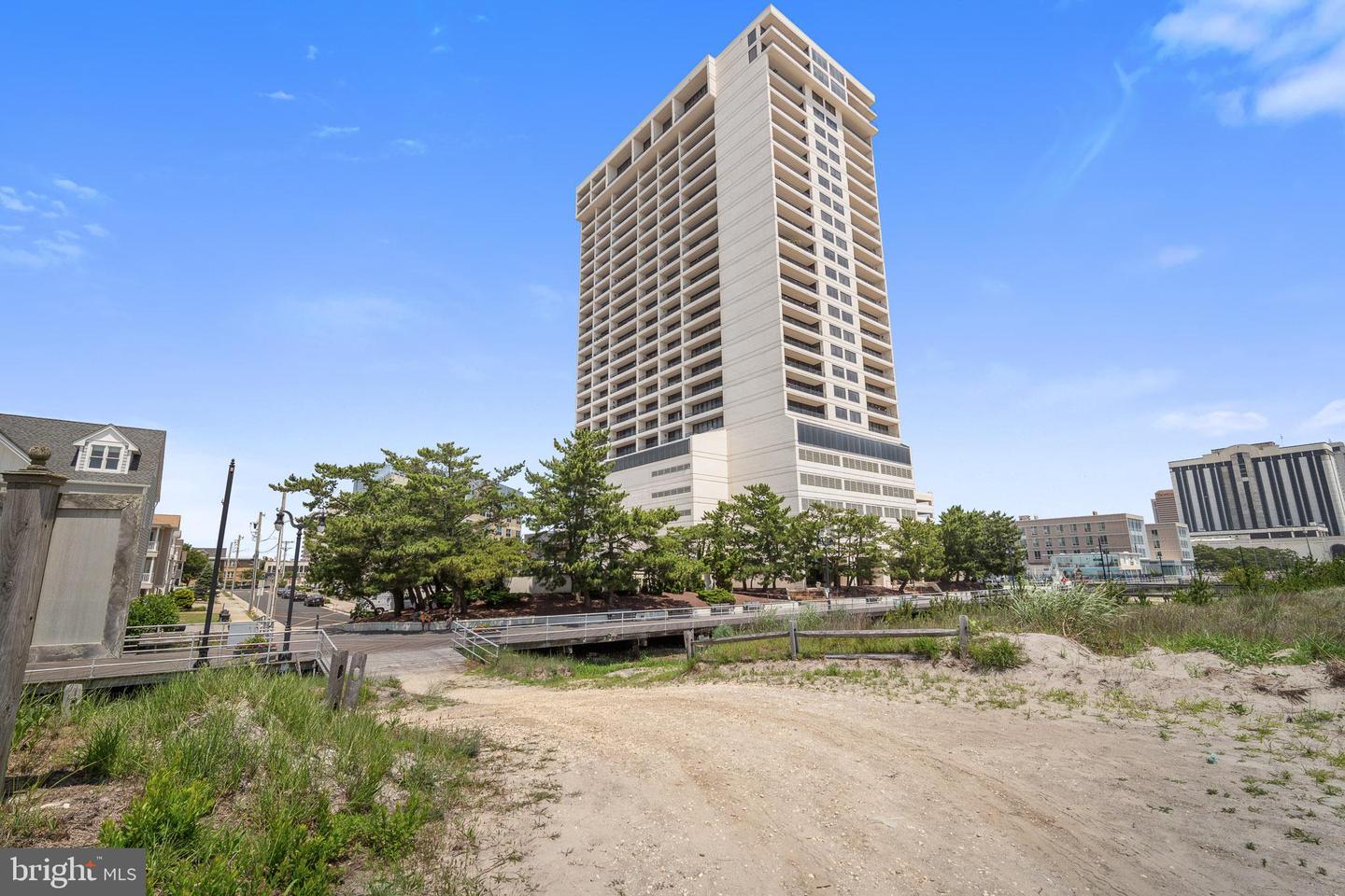 3851 Boardwalk #1808