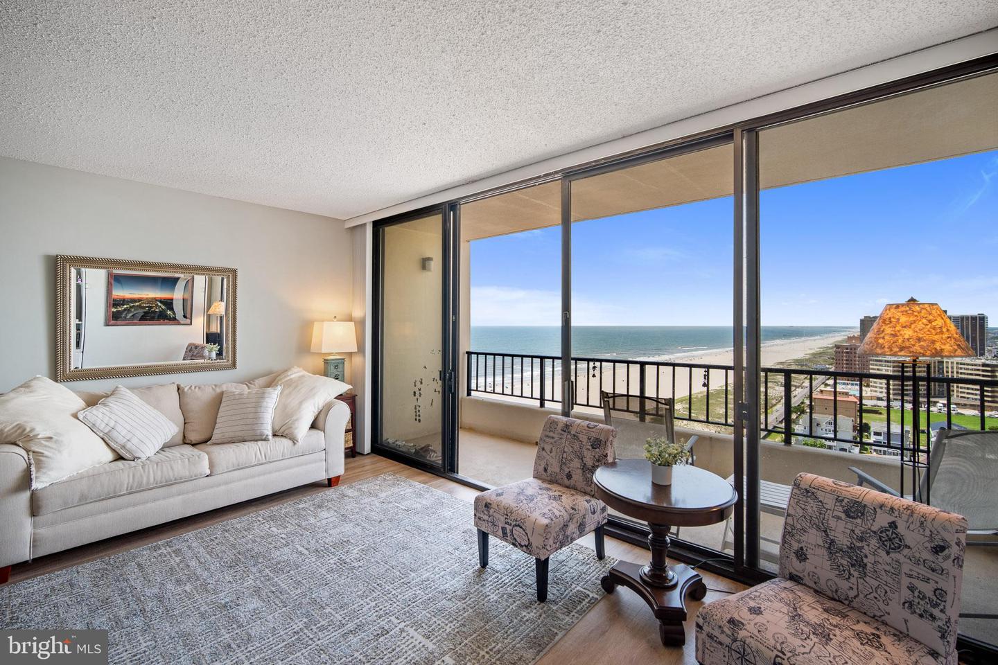 3851 Boardwalk #1808
