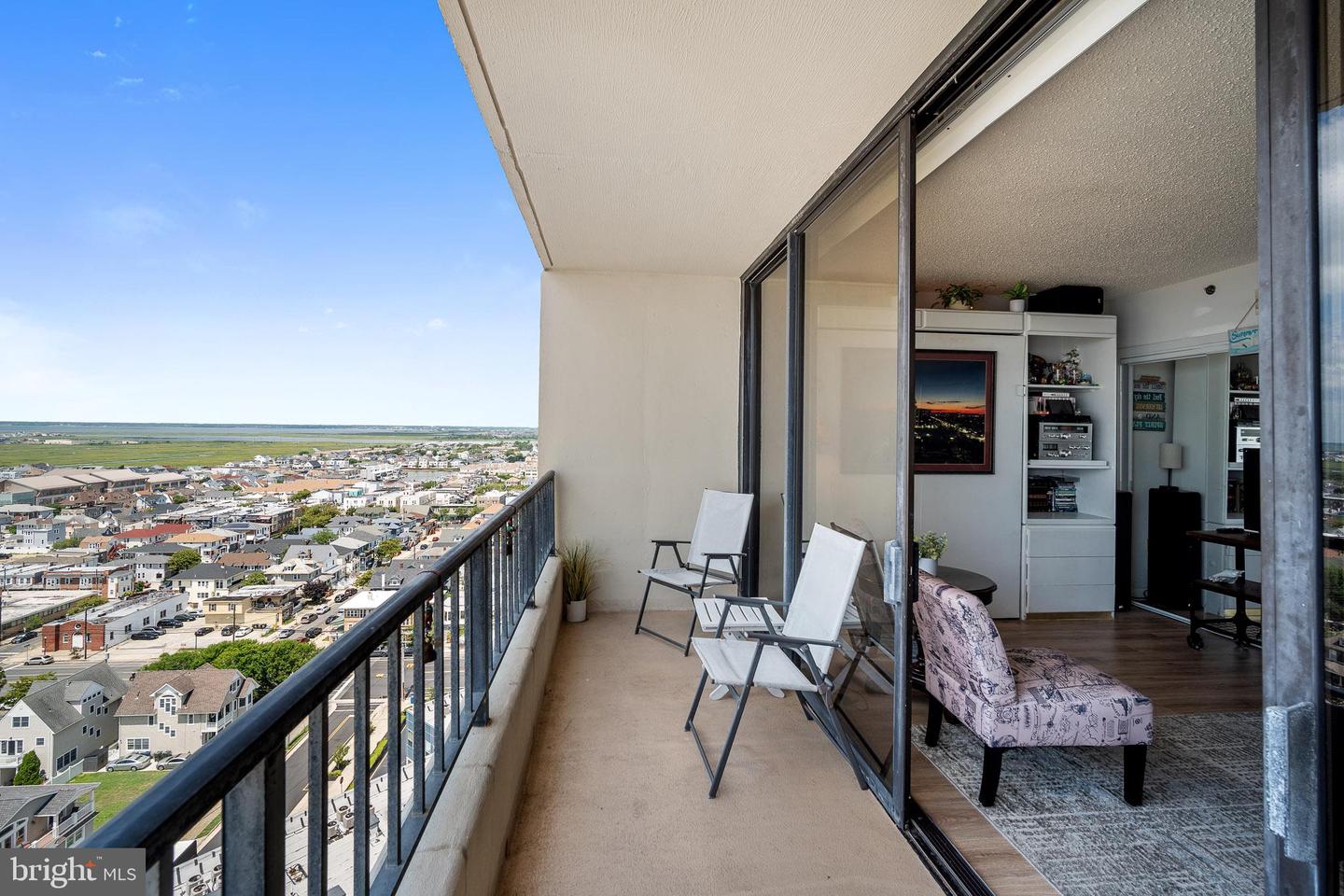 3851 Boardwalk #1808