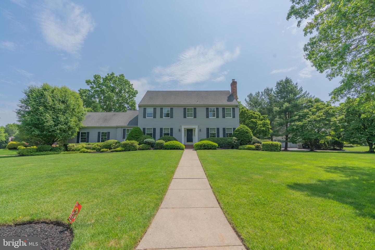739 Mill St