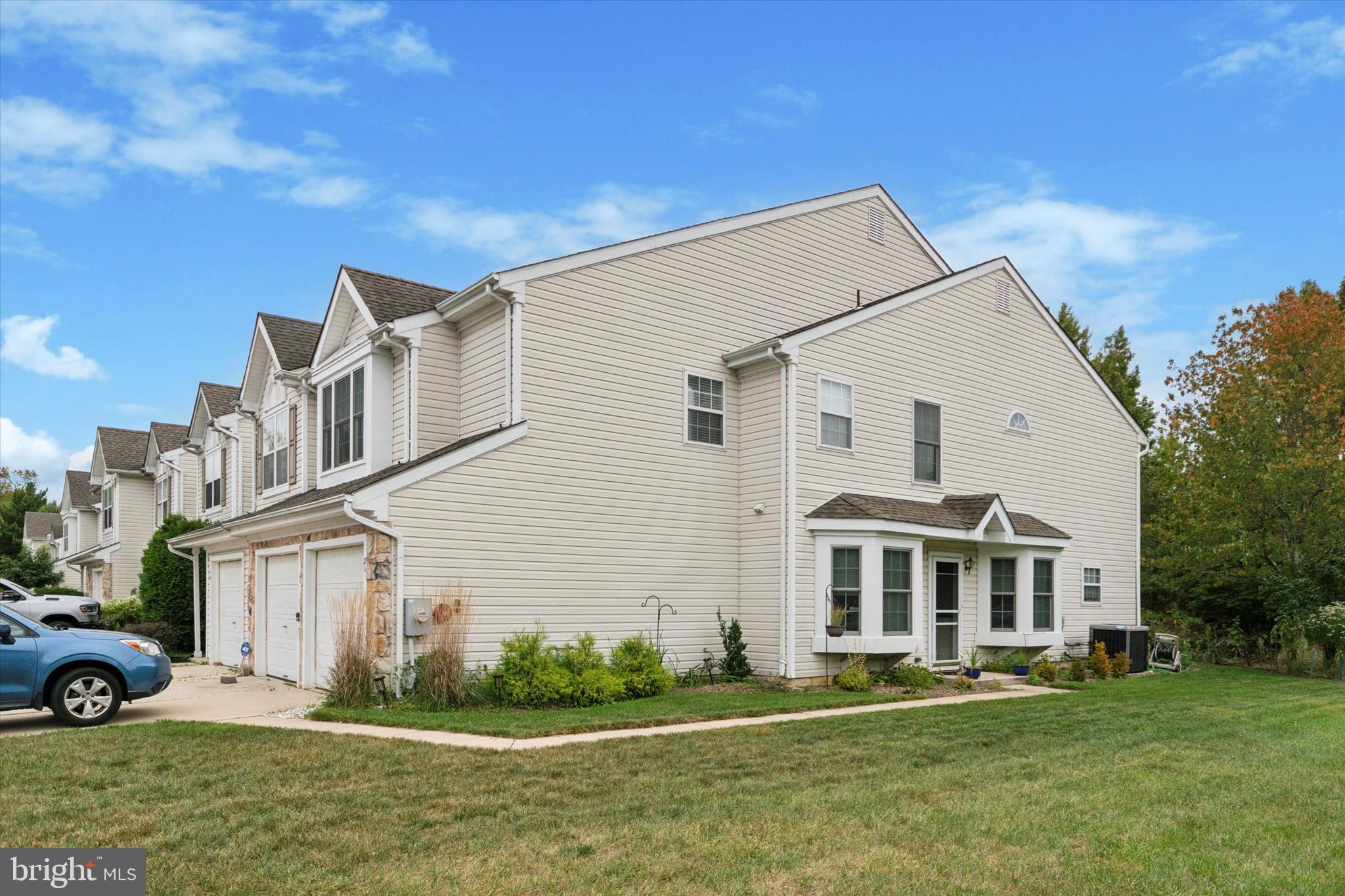 21 Buckingham Way