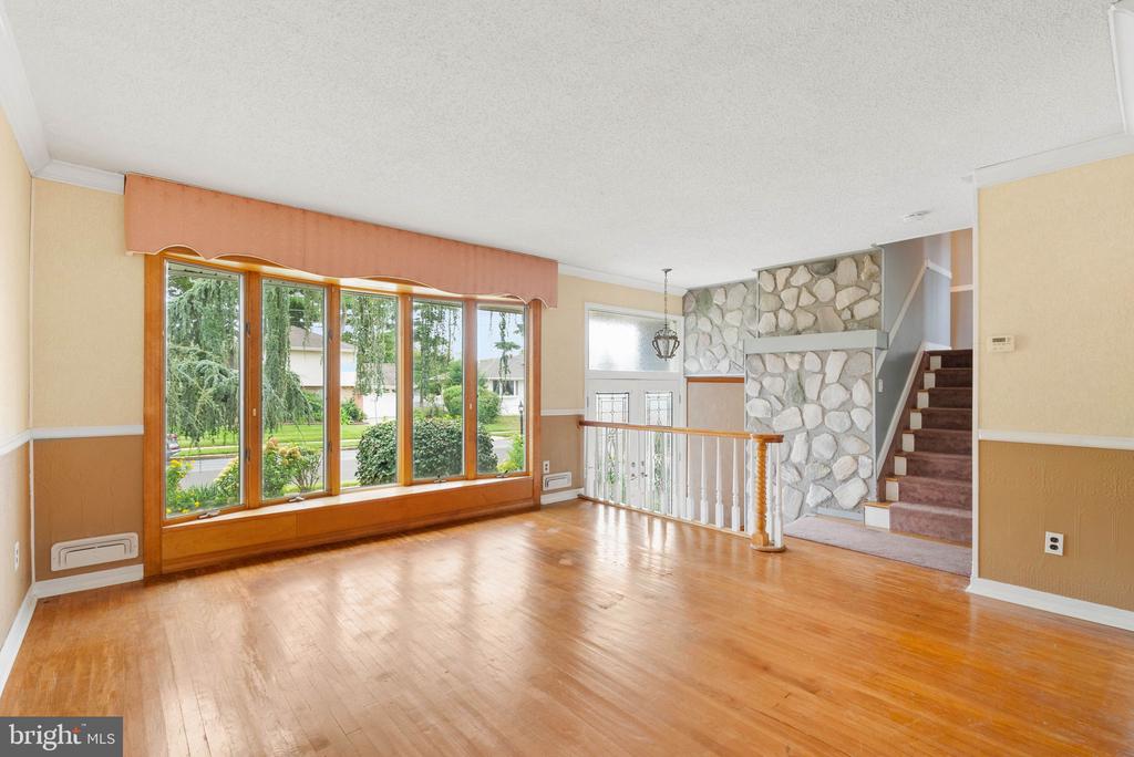 711 GEORGE LANE