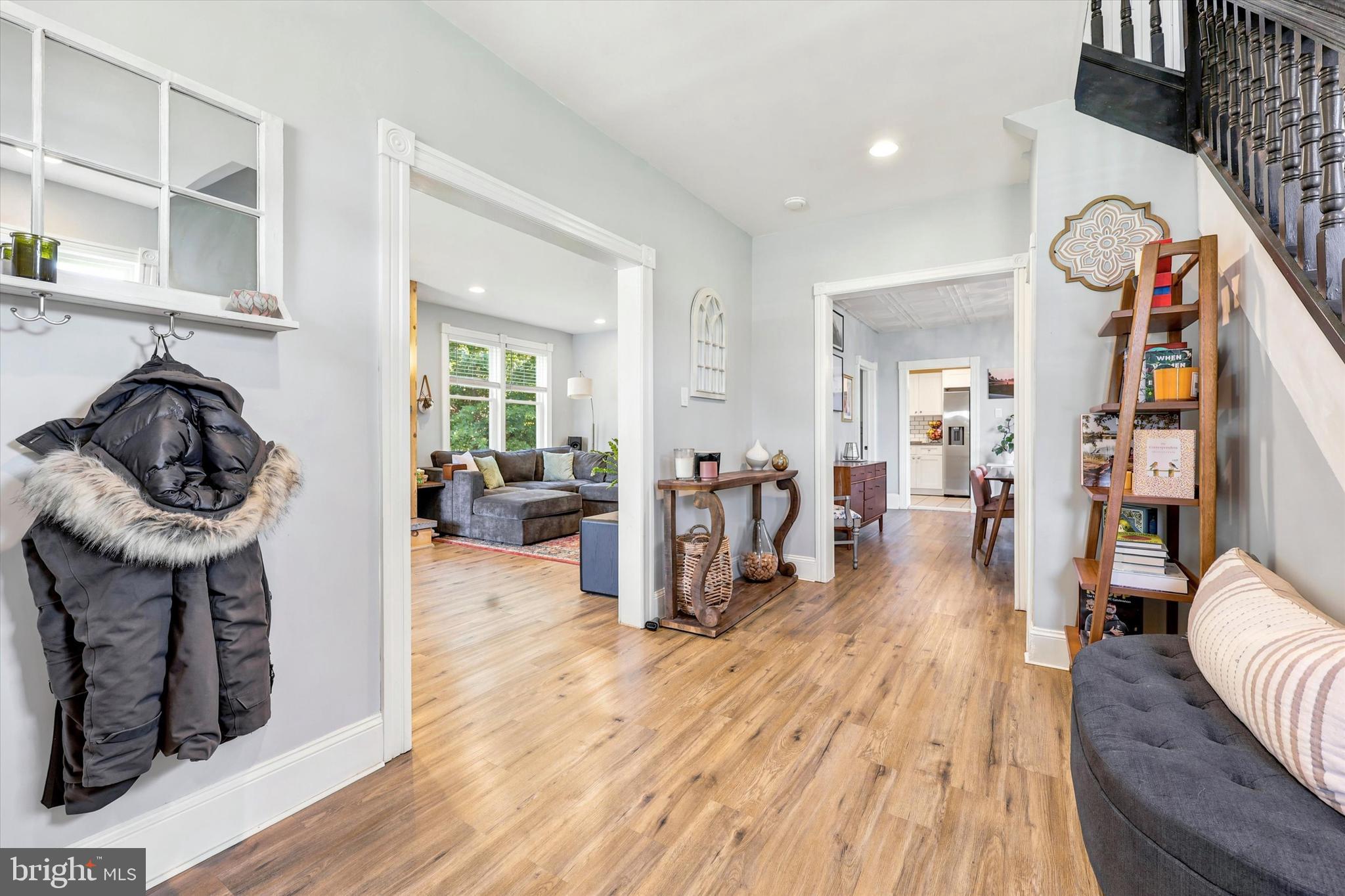 303 N WARWICK ROAD
