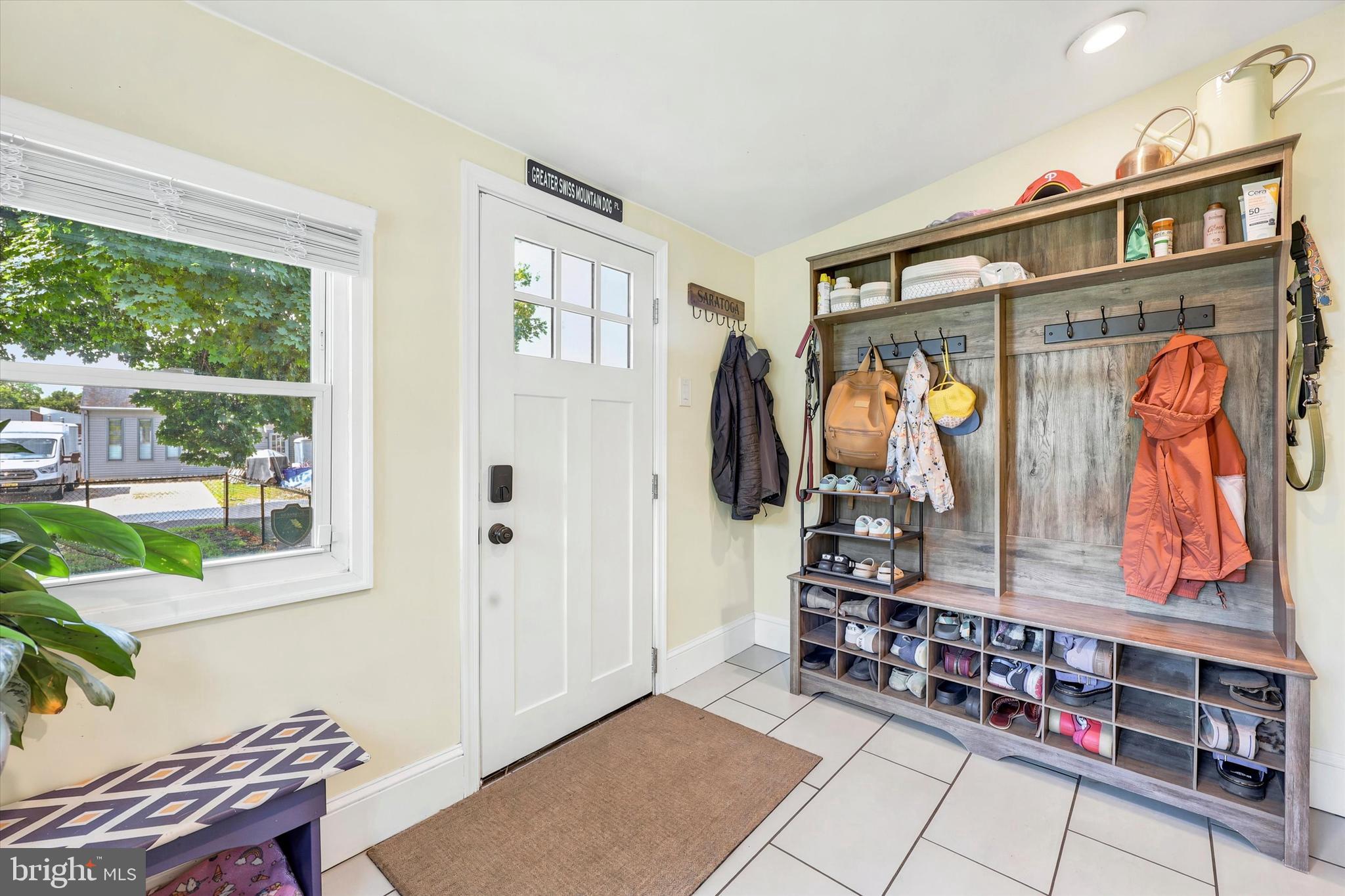 303 N WARWICK ROAD