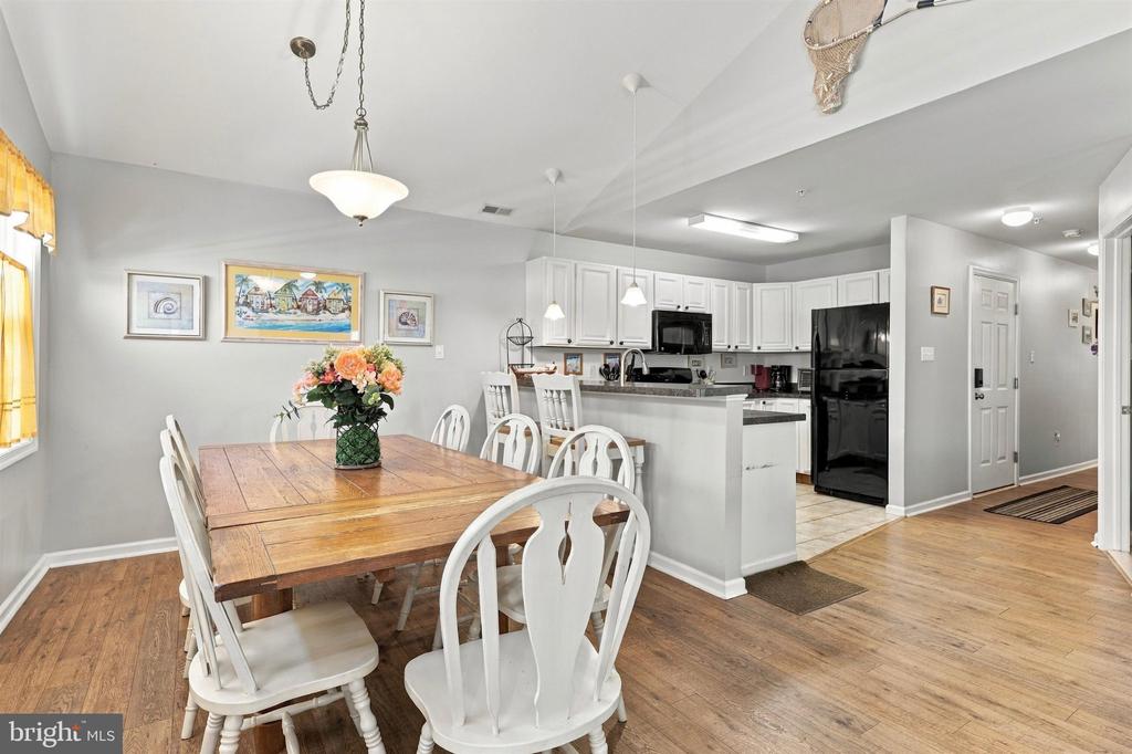 116 E 17TH AVENUE Unit: 301