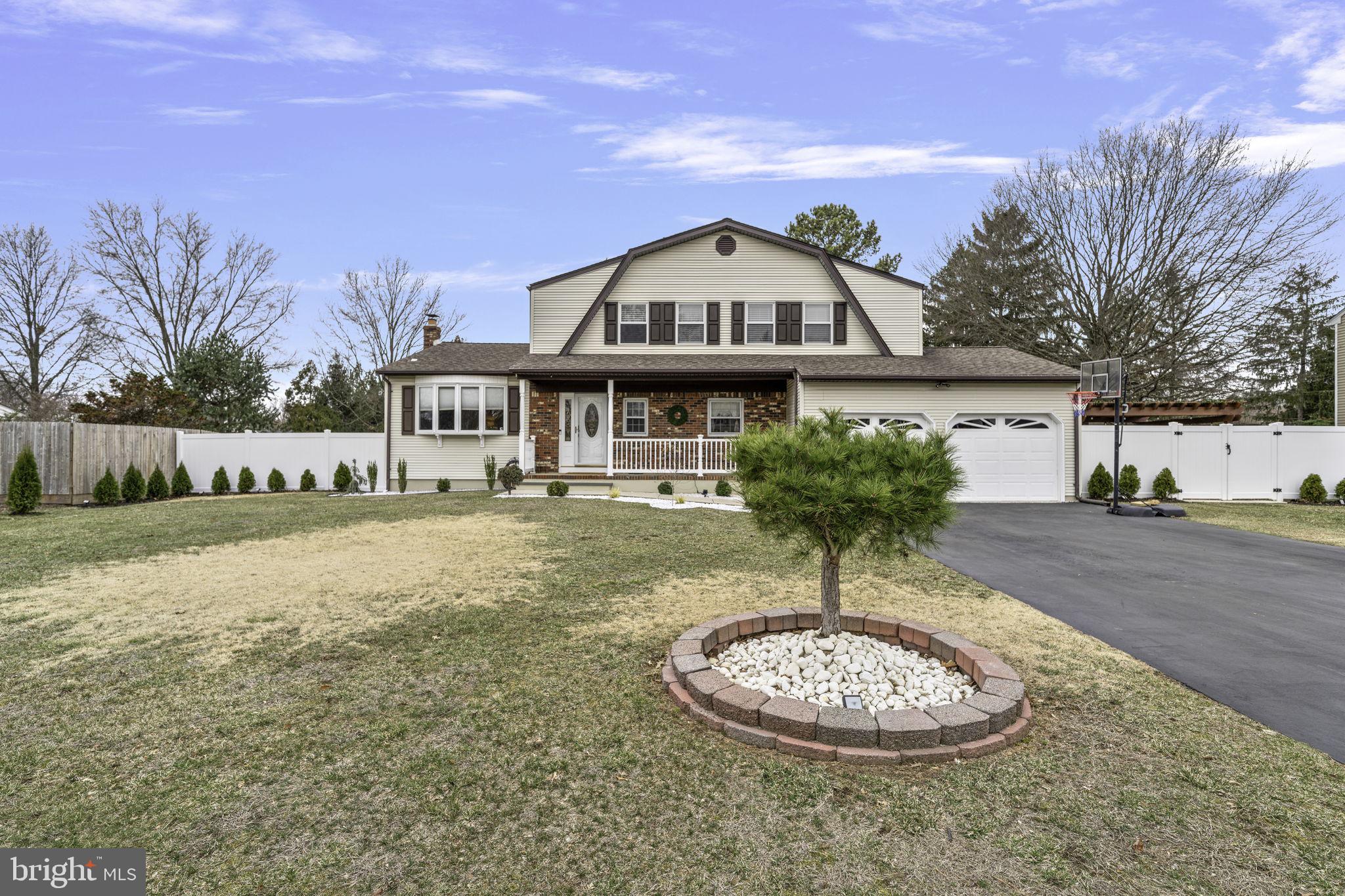 31 Wolfpack Rd