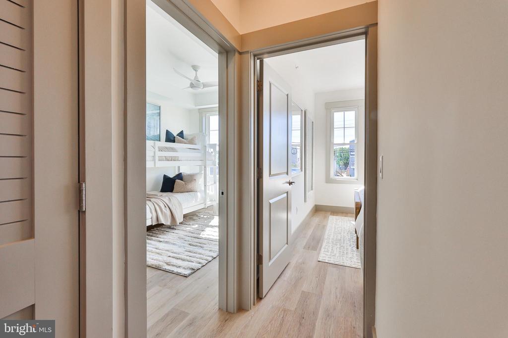 1210 Long Beach #B