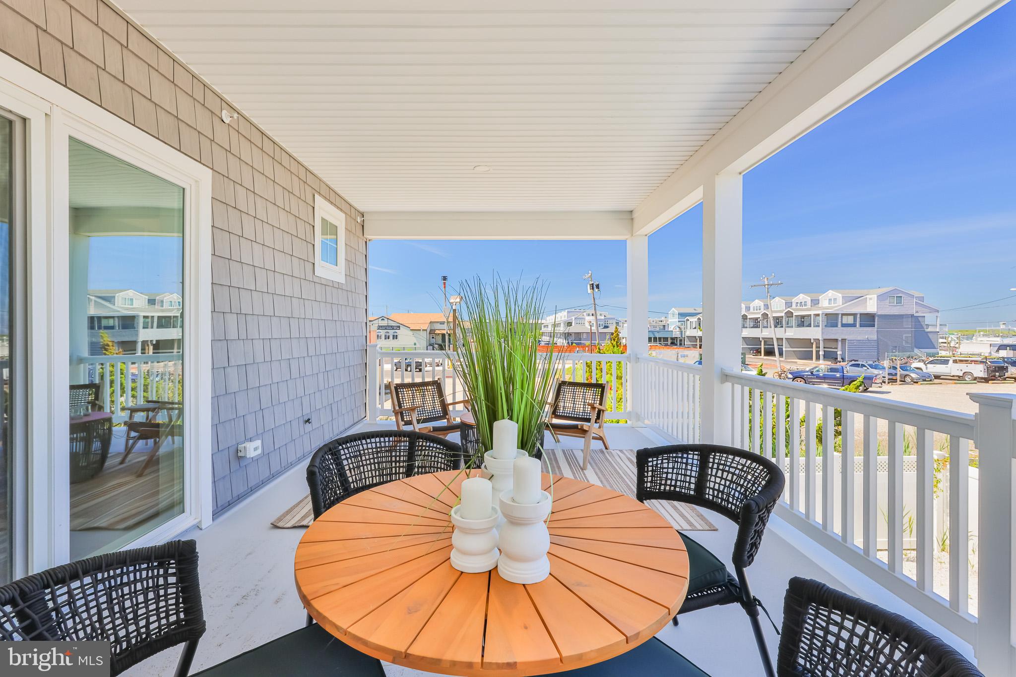 1210 Long Beach #B