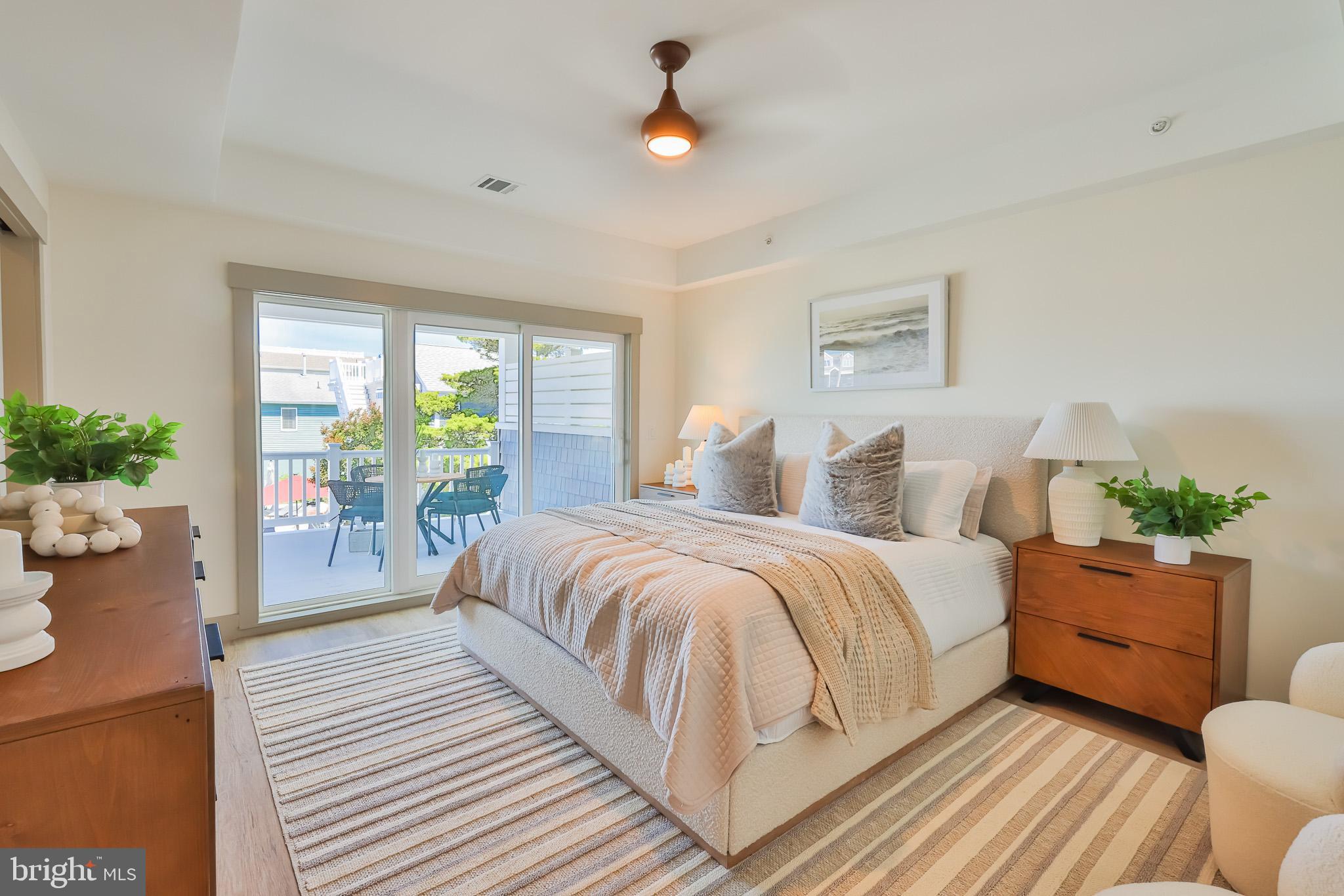 1210 Long Beach #B