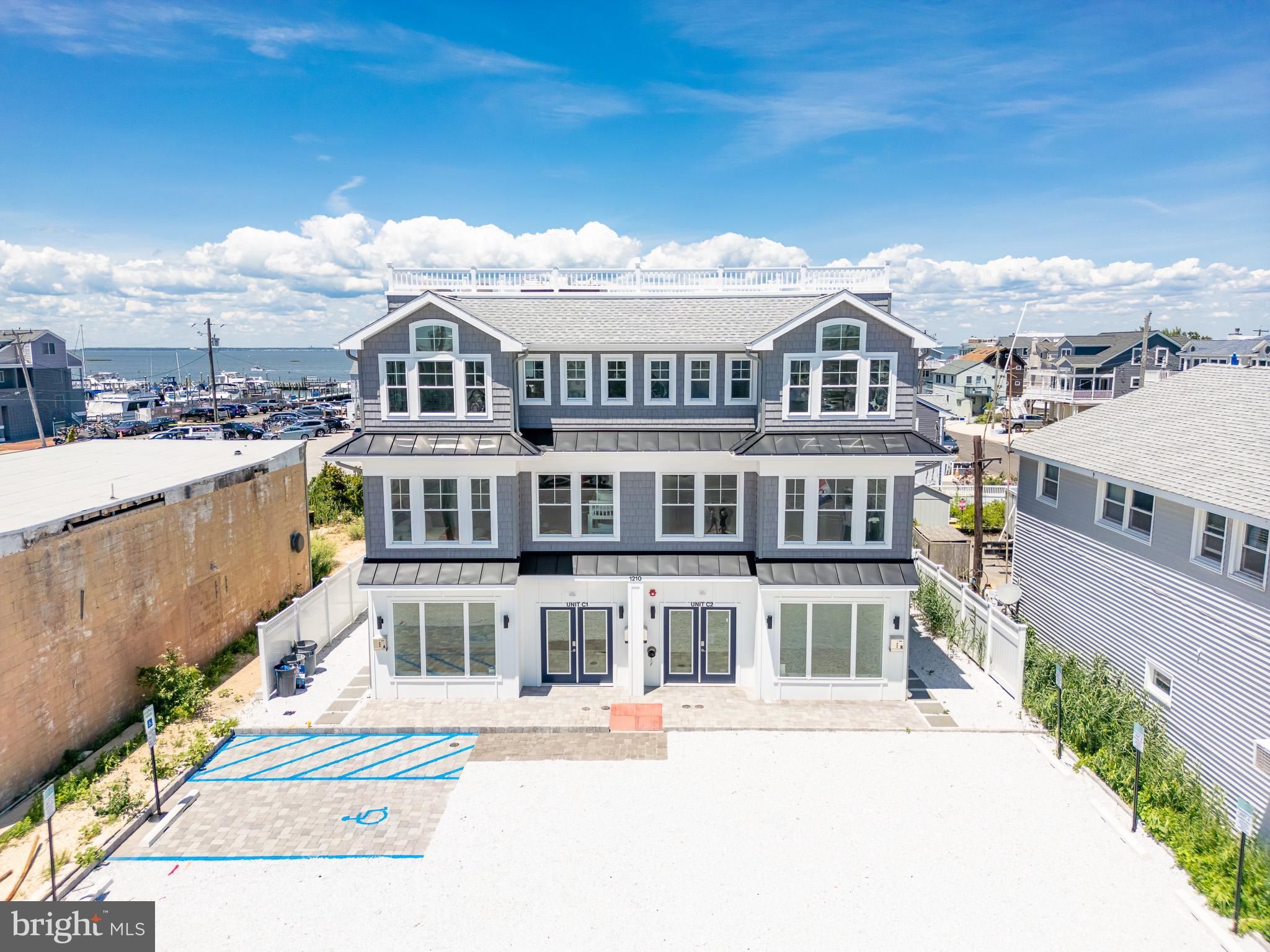 1210 Long Beach #B