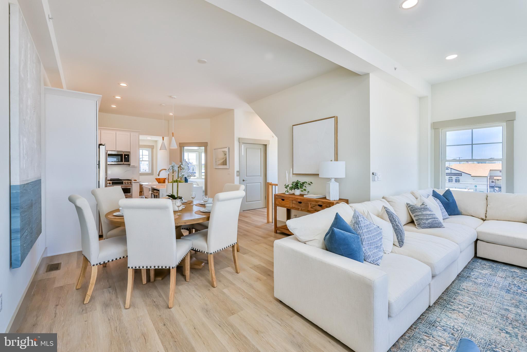 1210 Long Beach #B