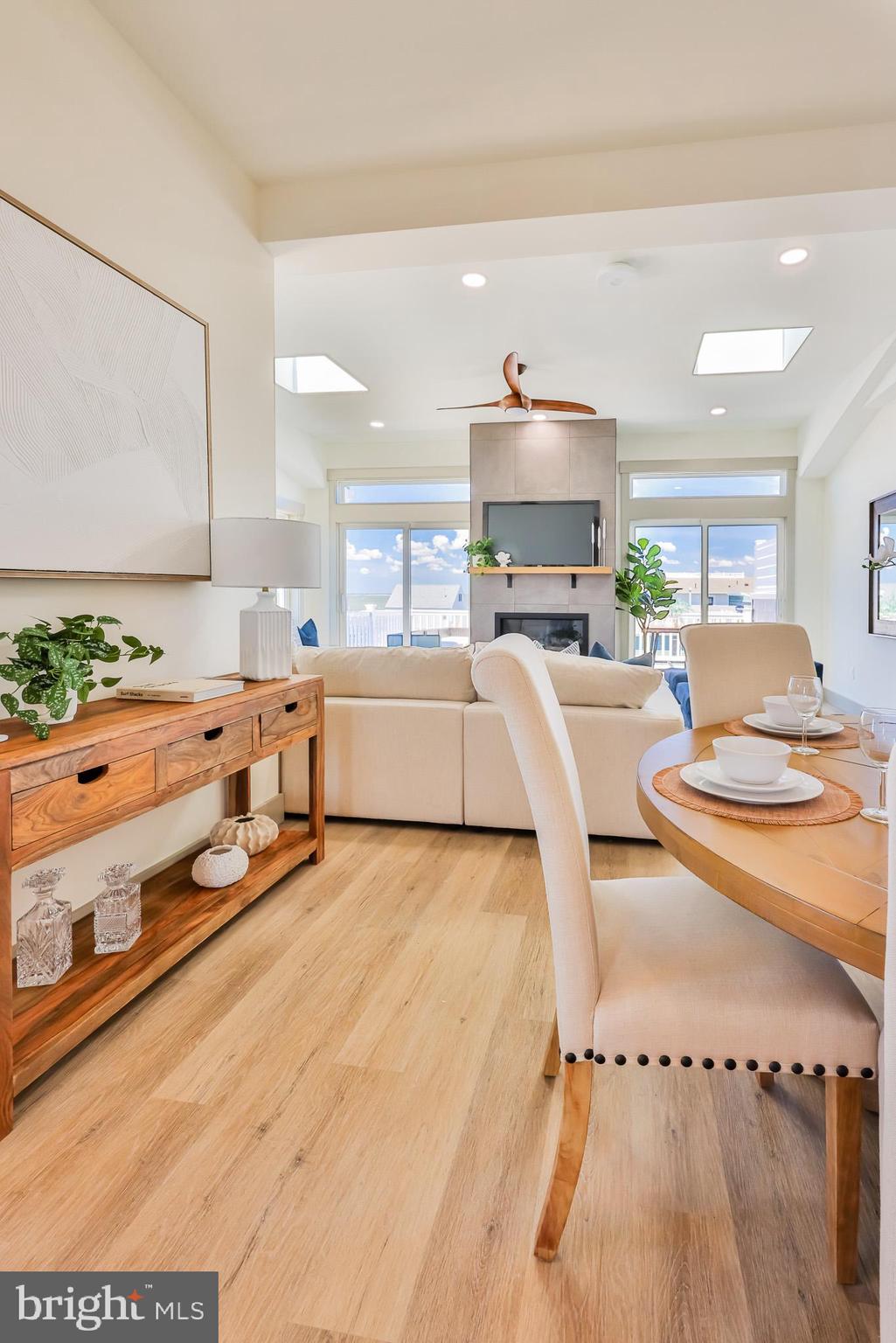 1210 Long Beach #B