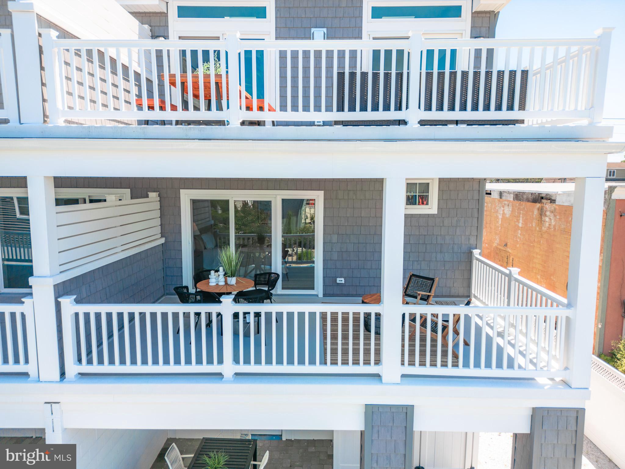1210 Long Beach #B