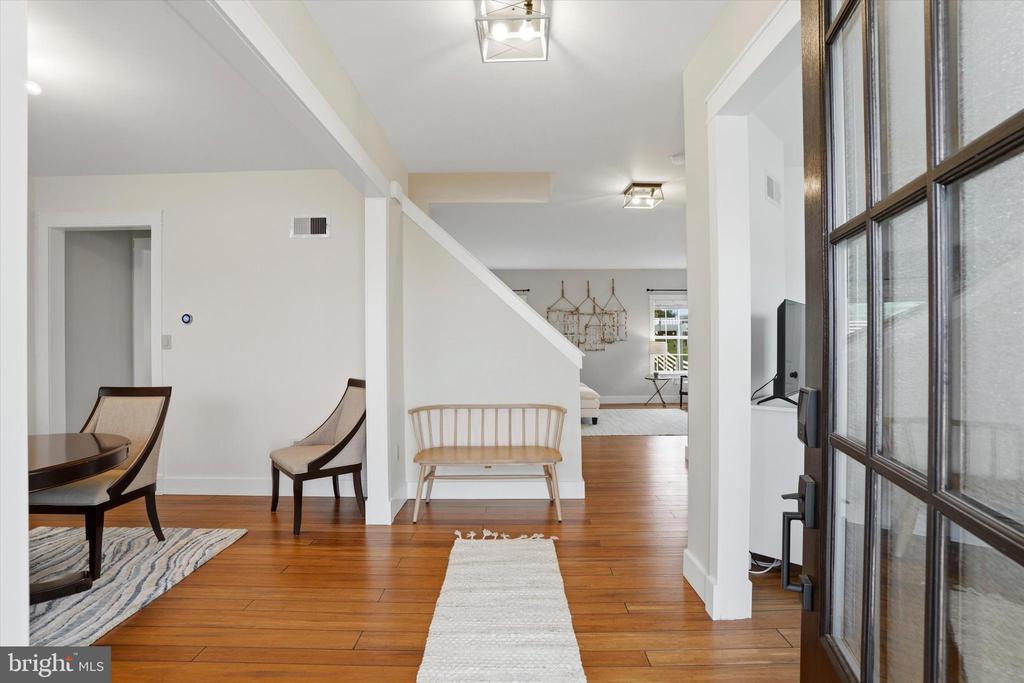 4 SOVEREIGN DRIVE