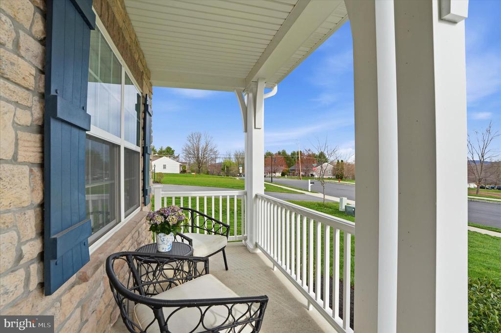 4 SOVEREIGN DRIVE
