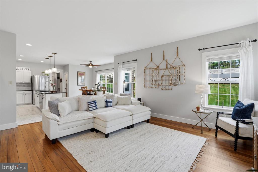 4 SOVEREIGN DRIVE