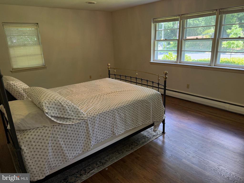 1202 OLD MILL RD ROAD