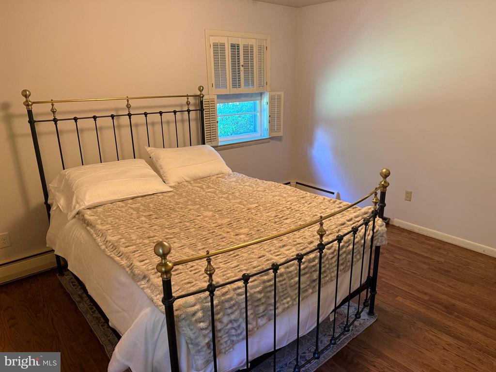 1202 OLD MILL RD ROAD