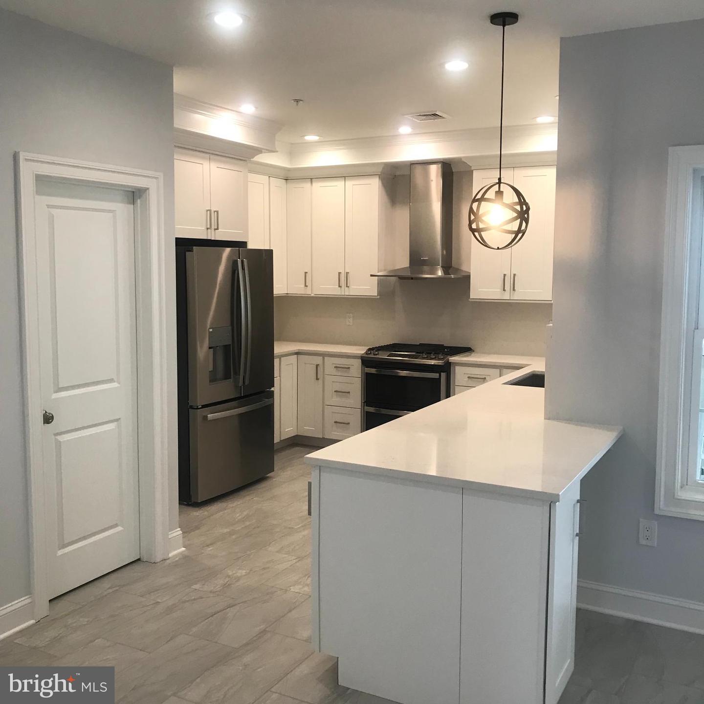106 Mill St