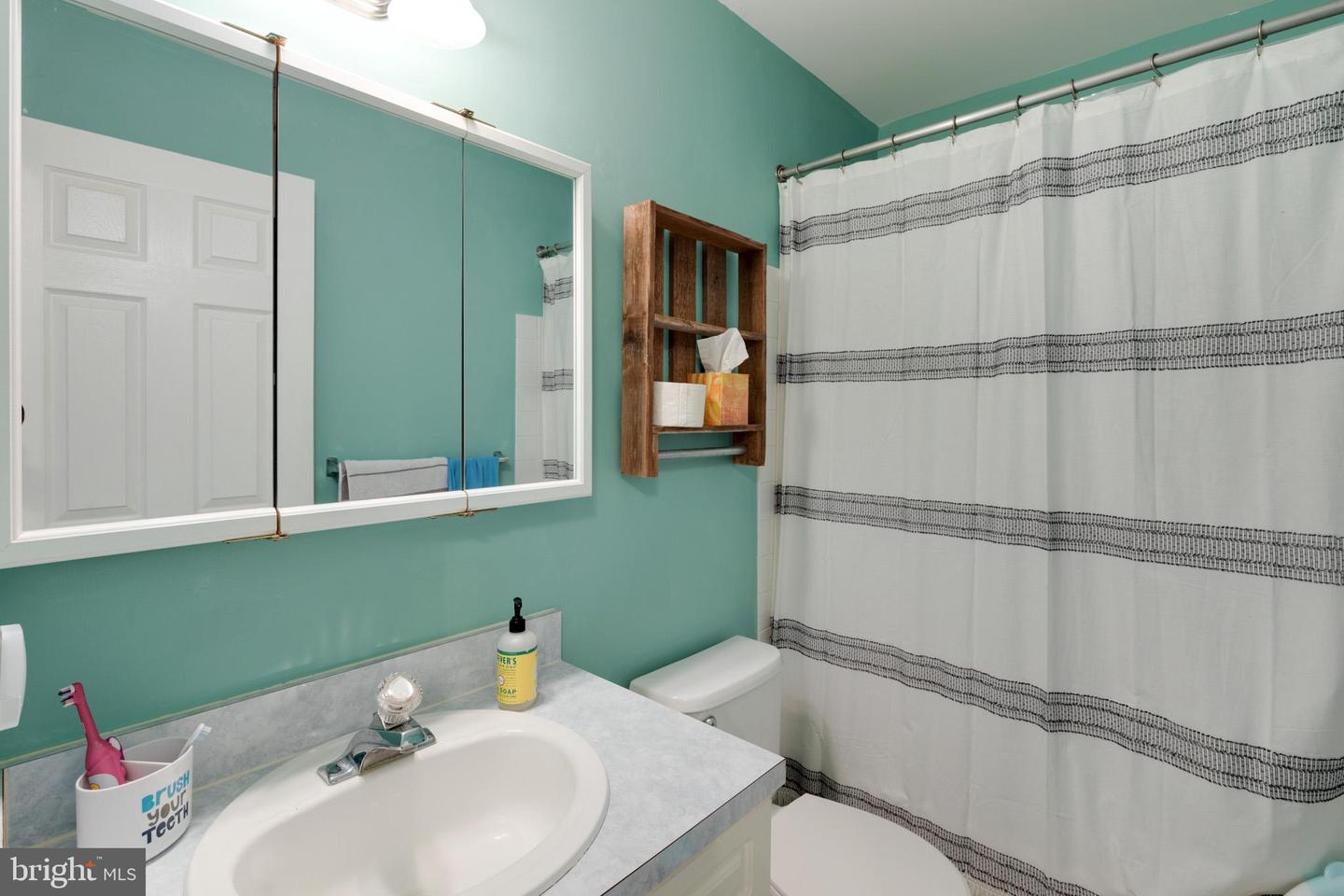 4636 Louise Saint Claire Dr